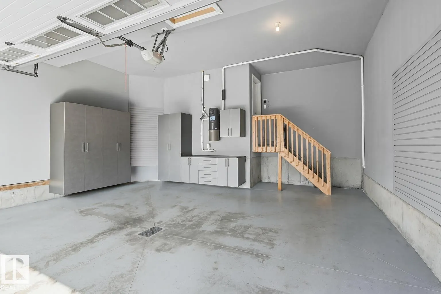 1806 ADAMSON Point(e)