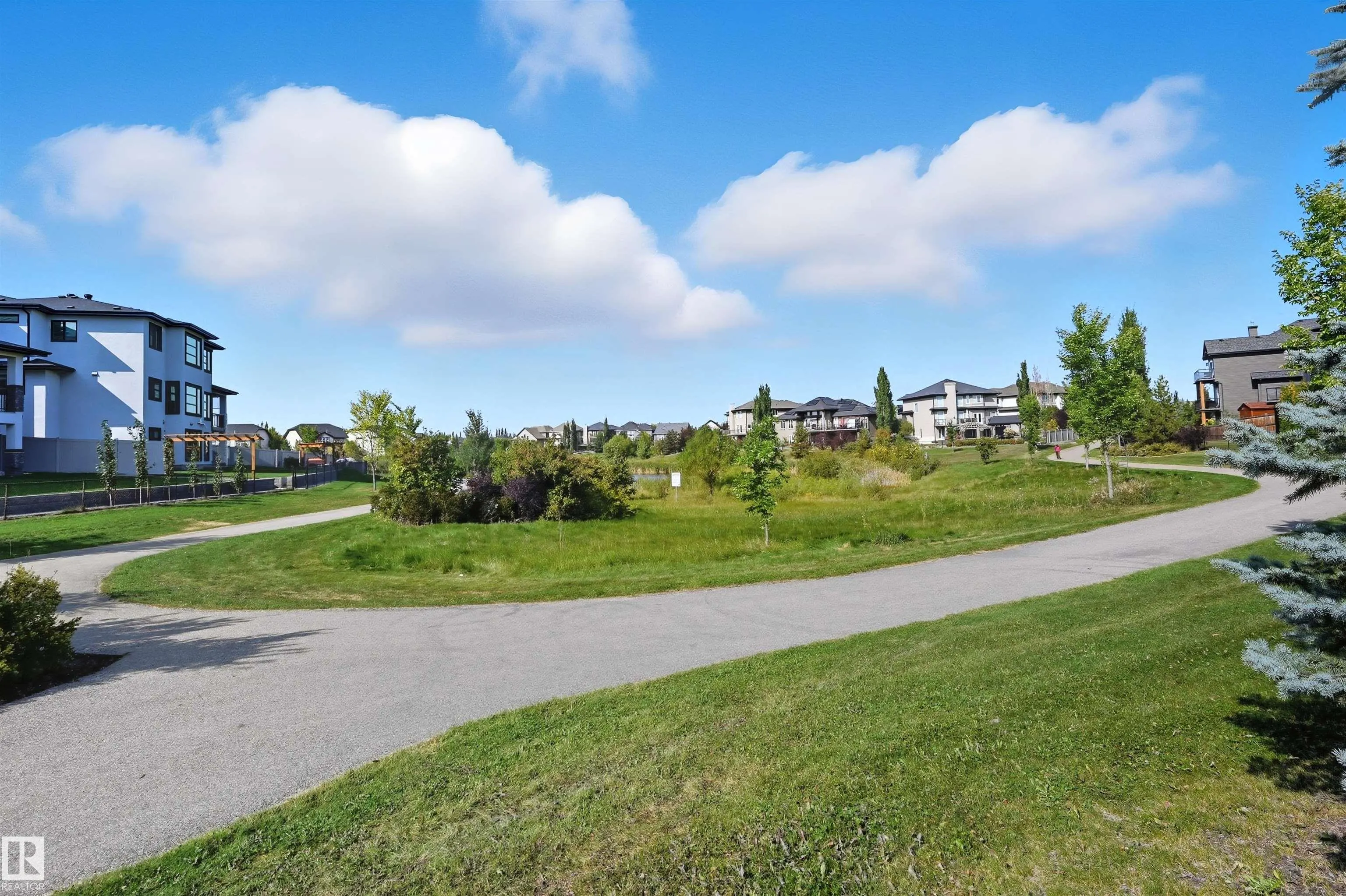 1806 ADAMSON Point(e)