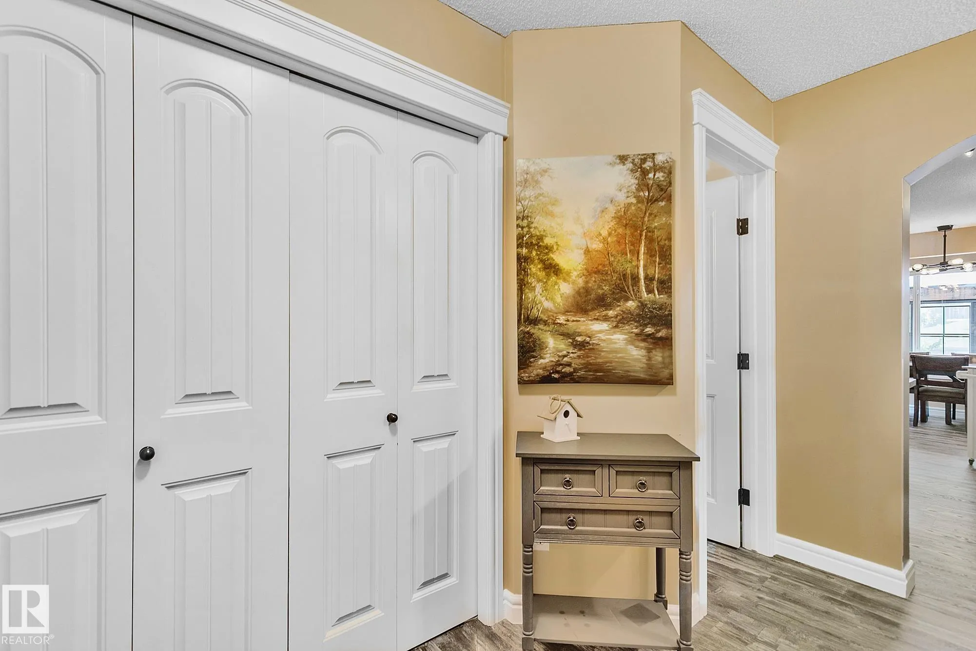 15 HARWOOD Court