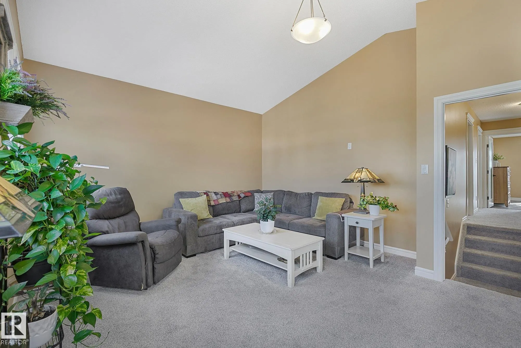 15 HARWOOD Court