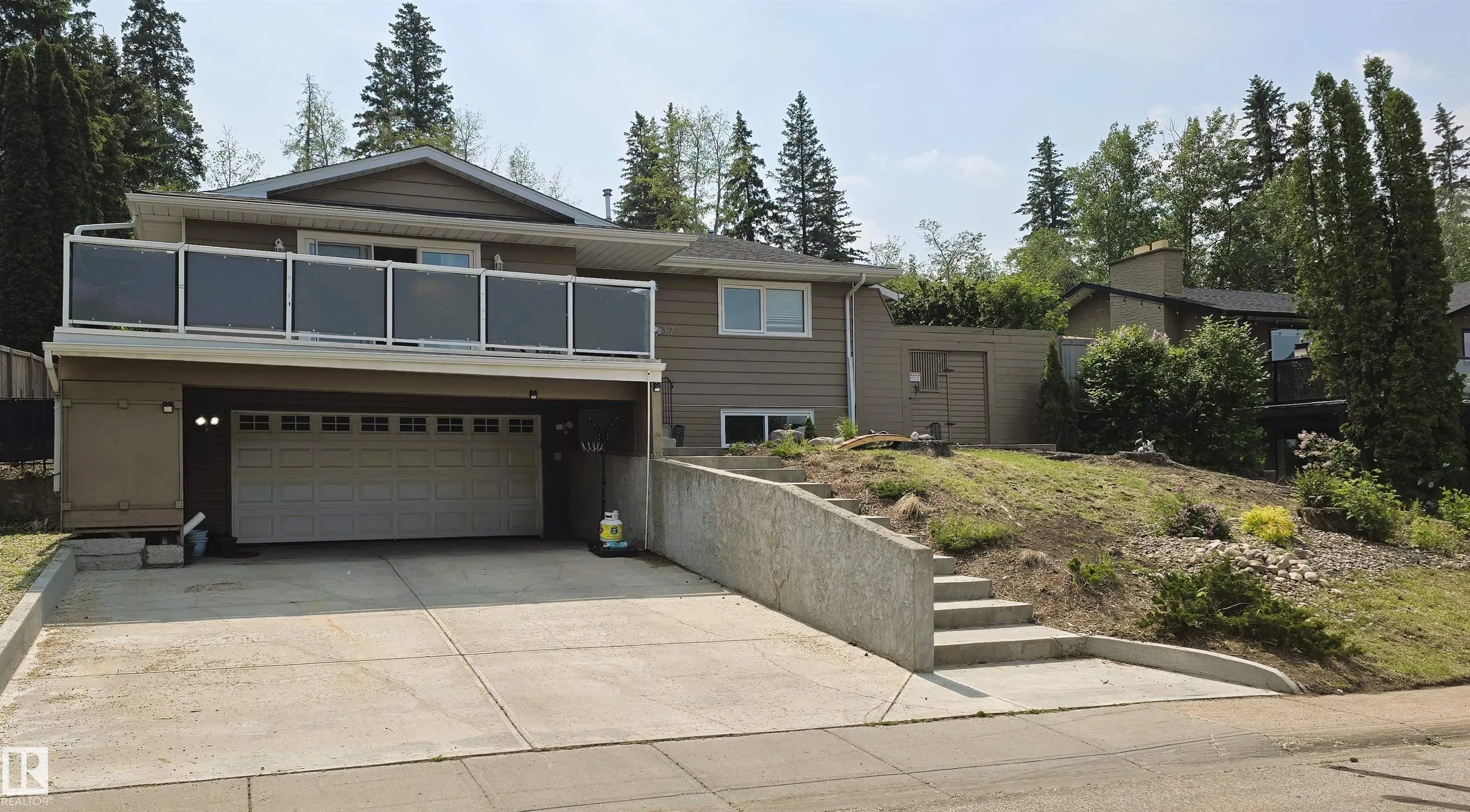 37 MANCHESTER Drive