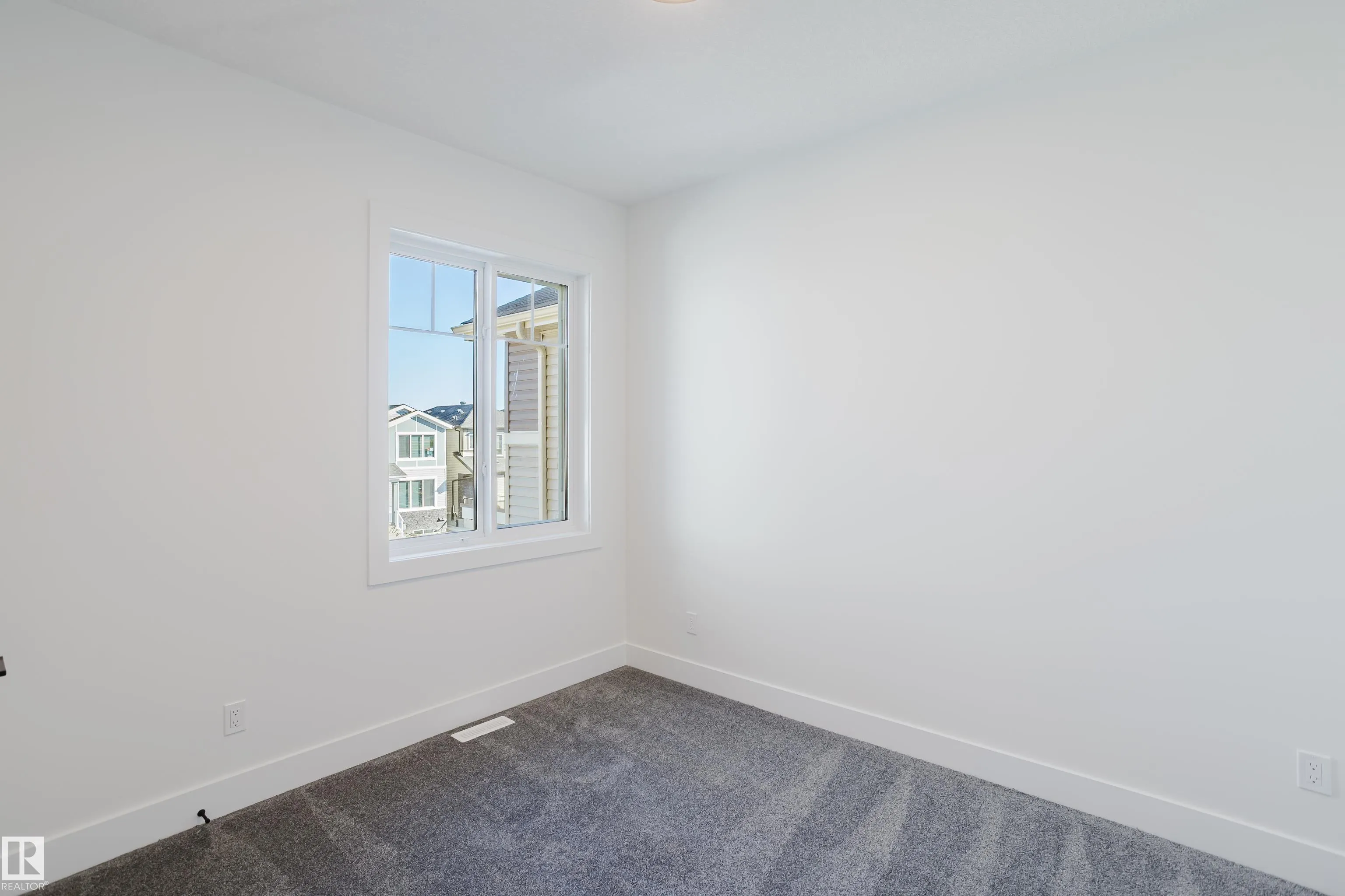 282 Munn Way