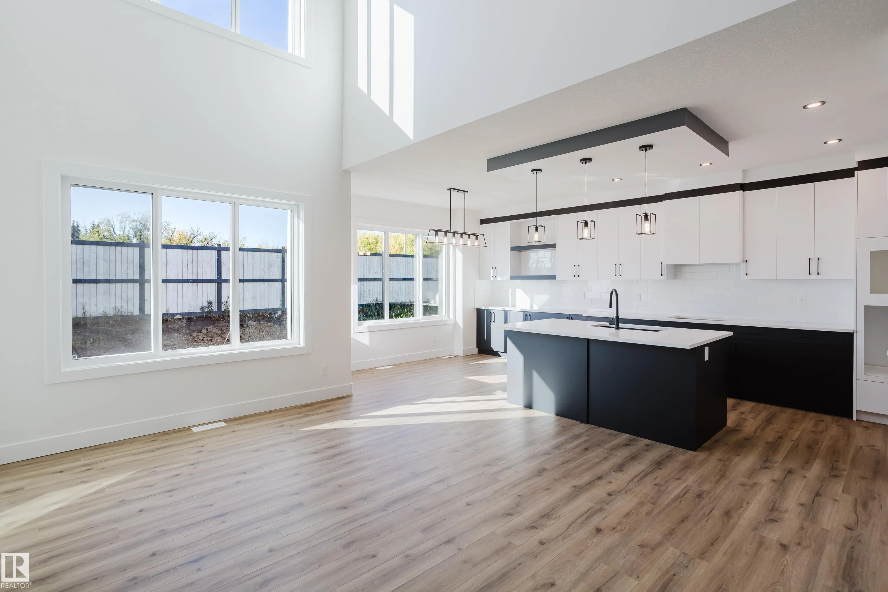 282 Munn Way