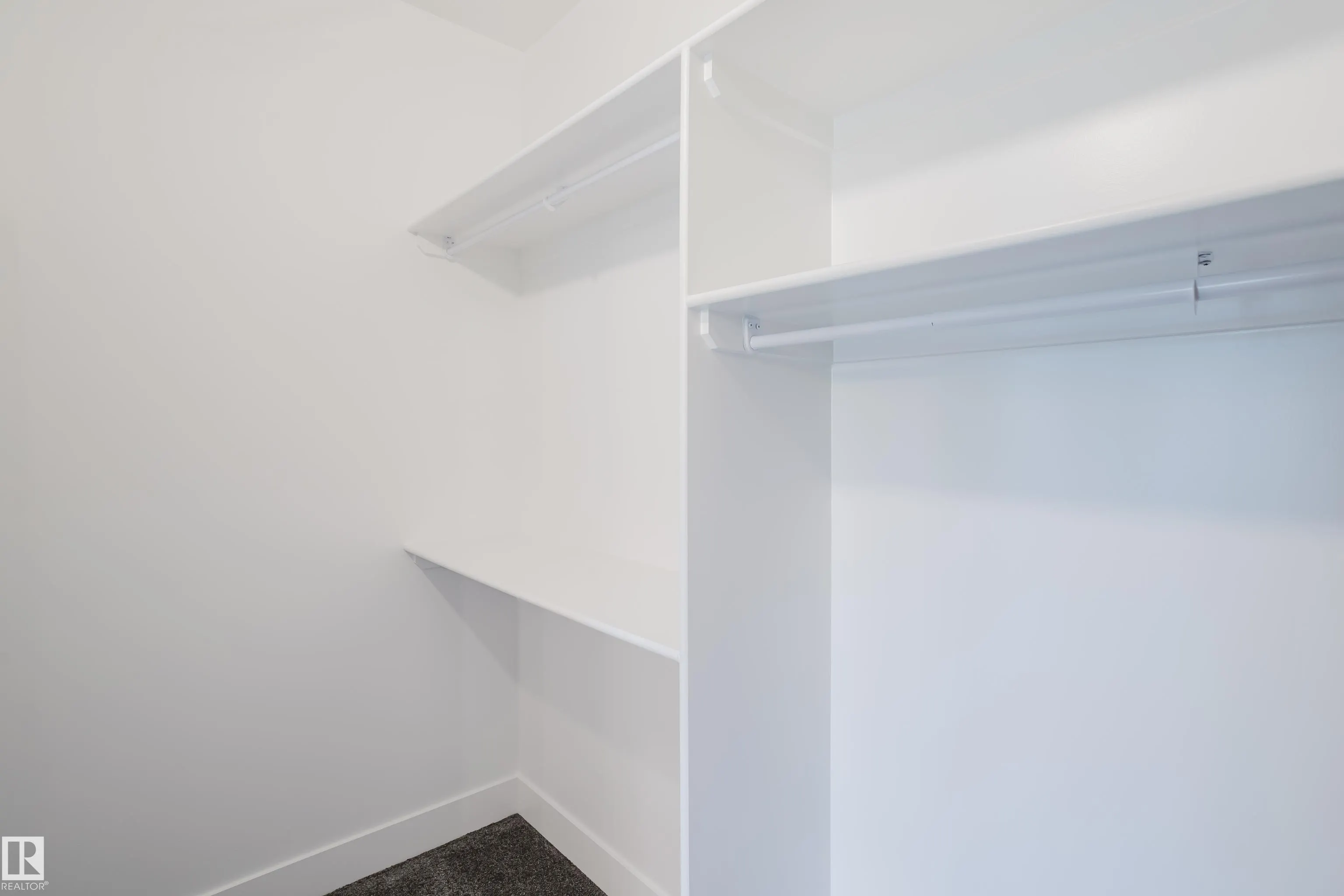 282 Munn Way