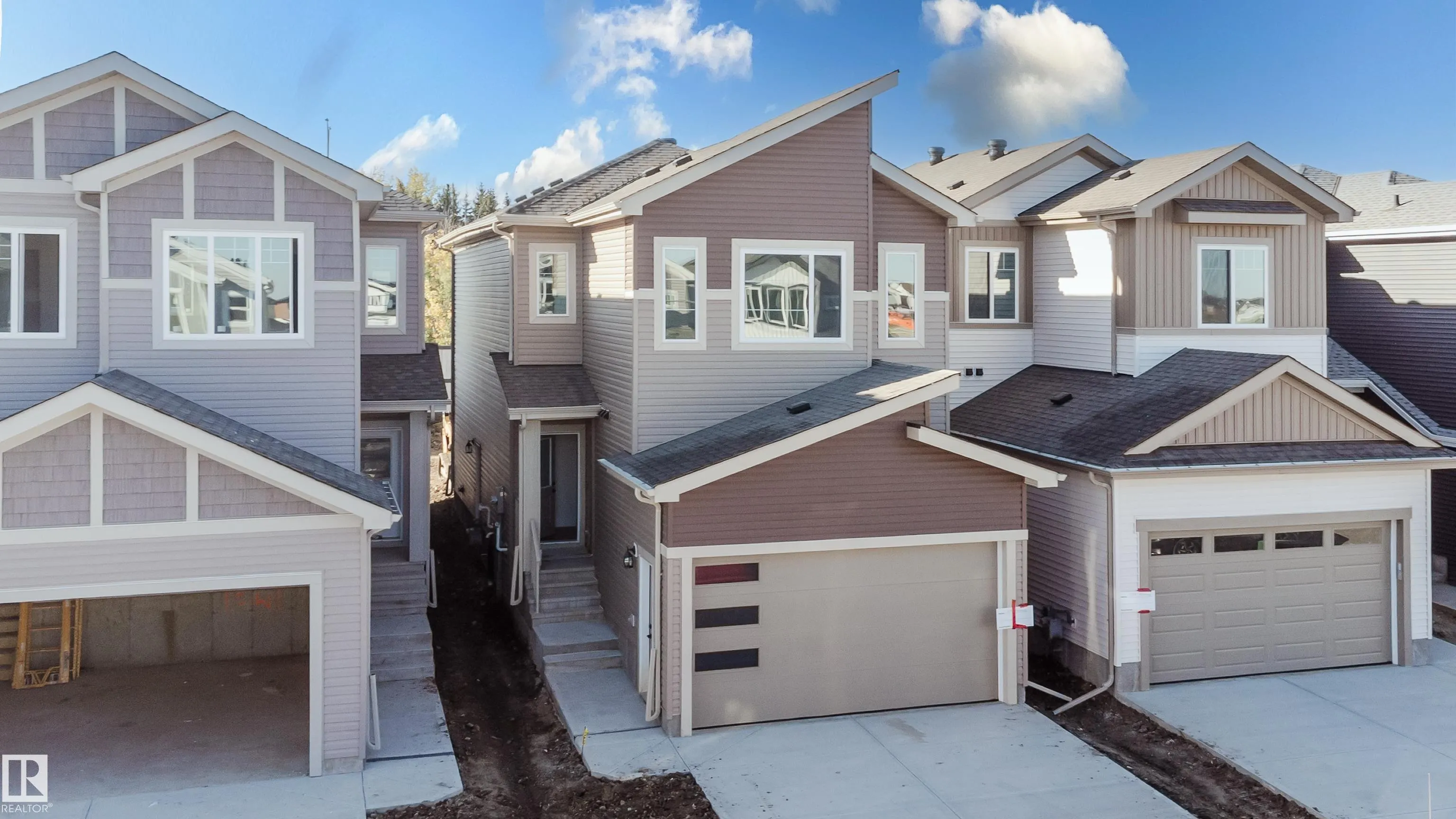 284 Munn Way