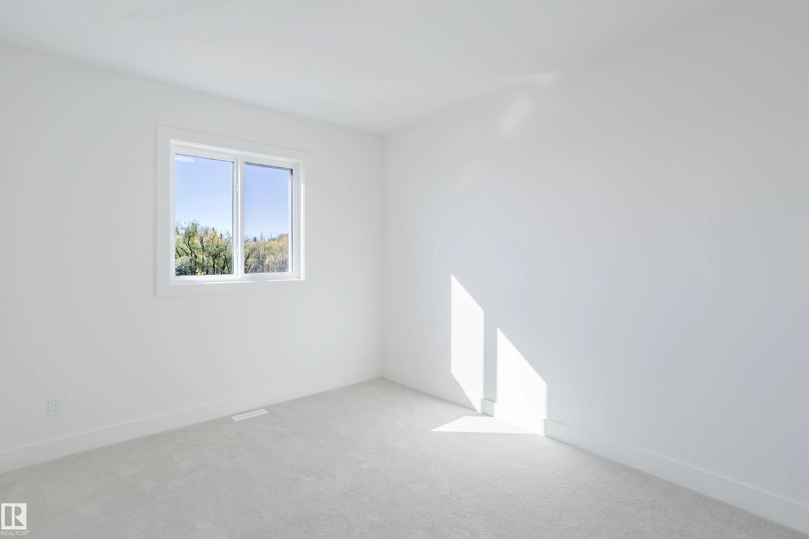 284 Munn Way