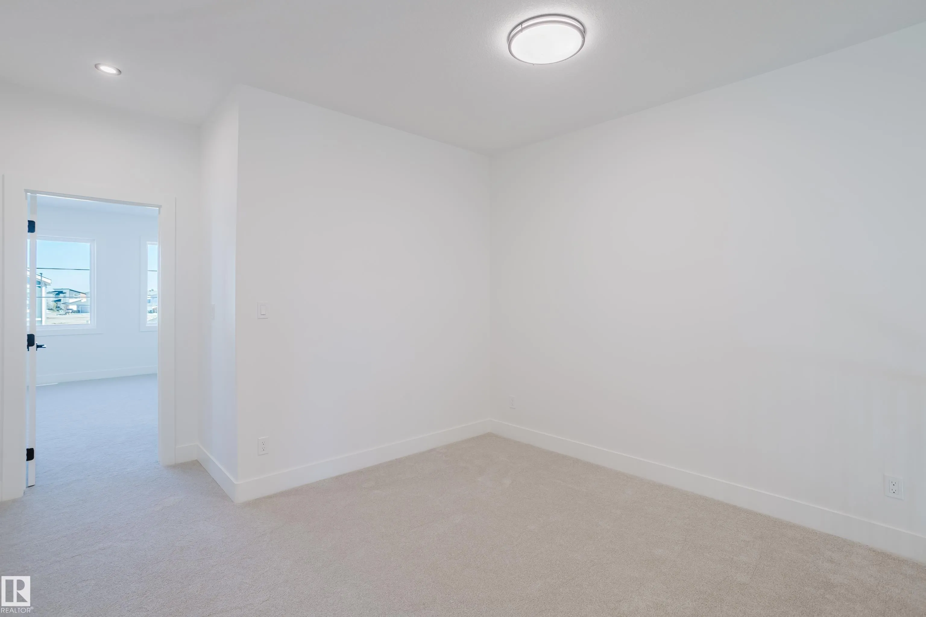 284 Munn Way