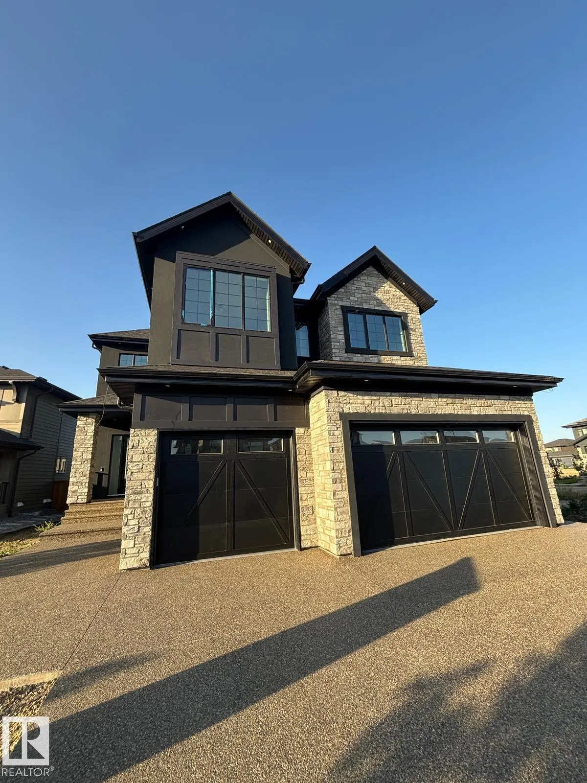 4706 KNIGHT Close