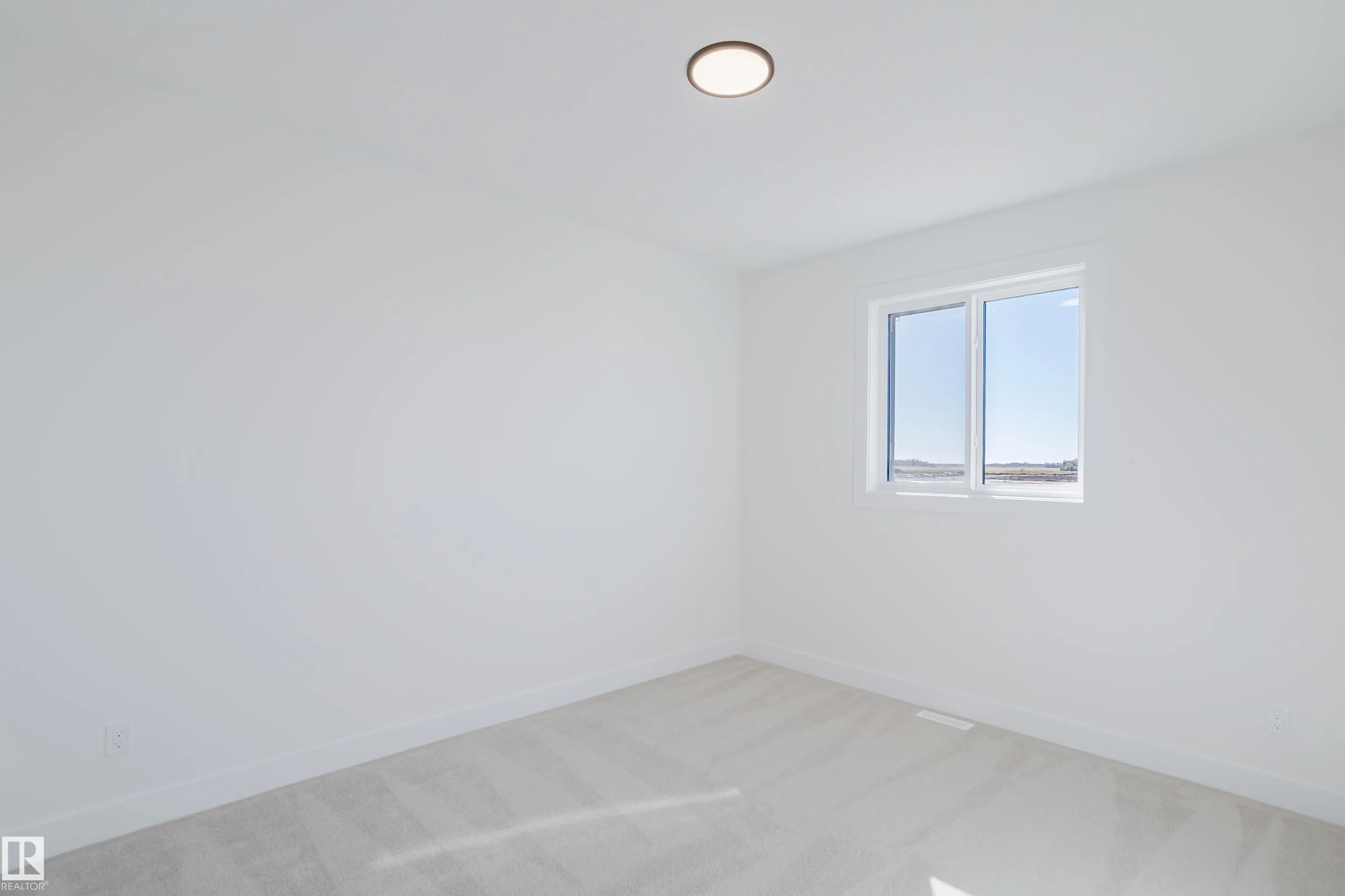 373 Bluff Cove