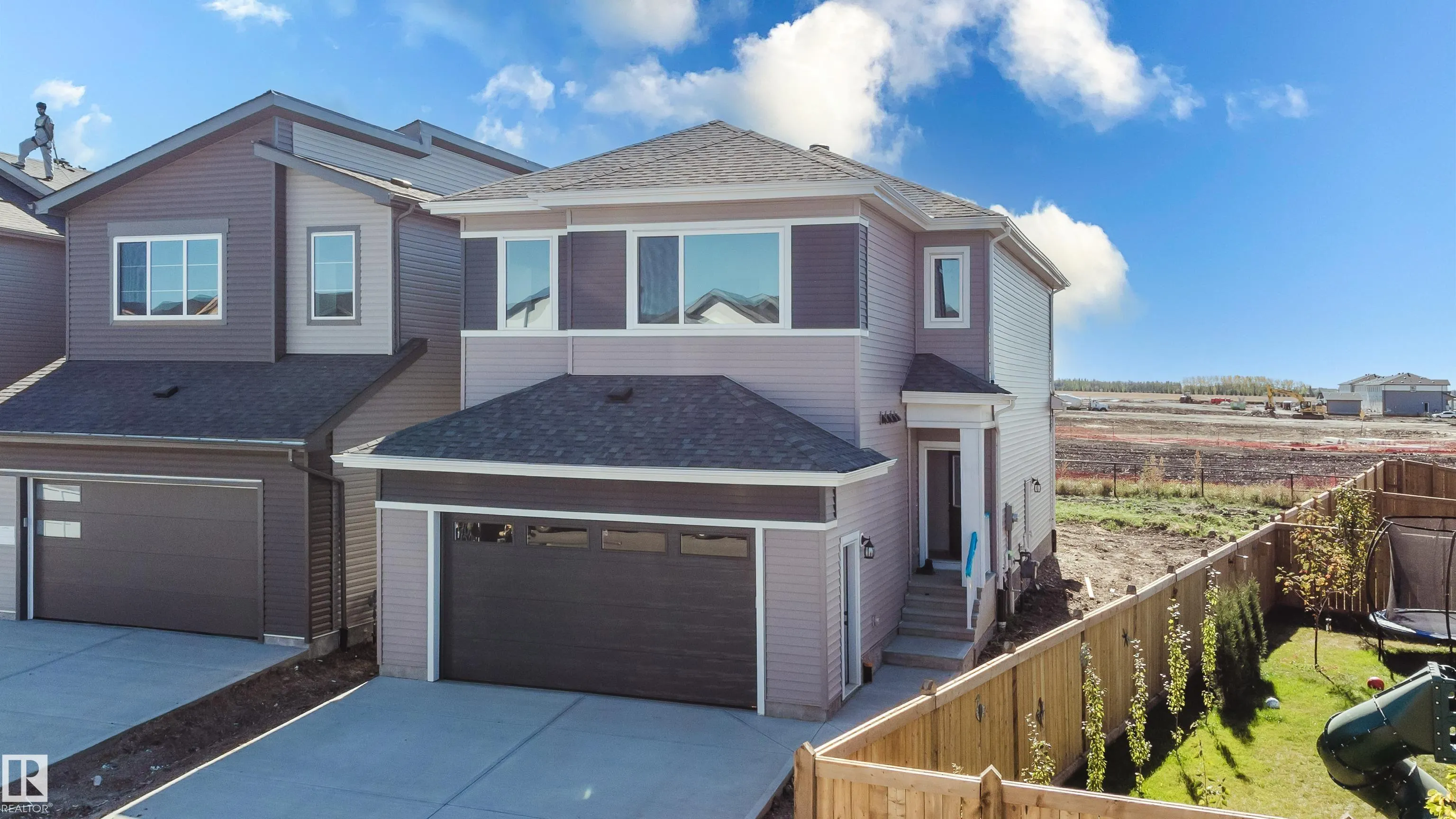 373 Bluff Cove