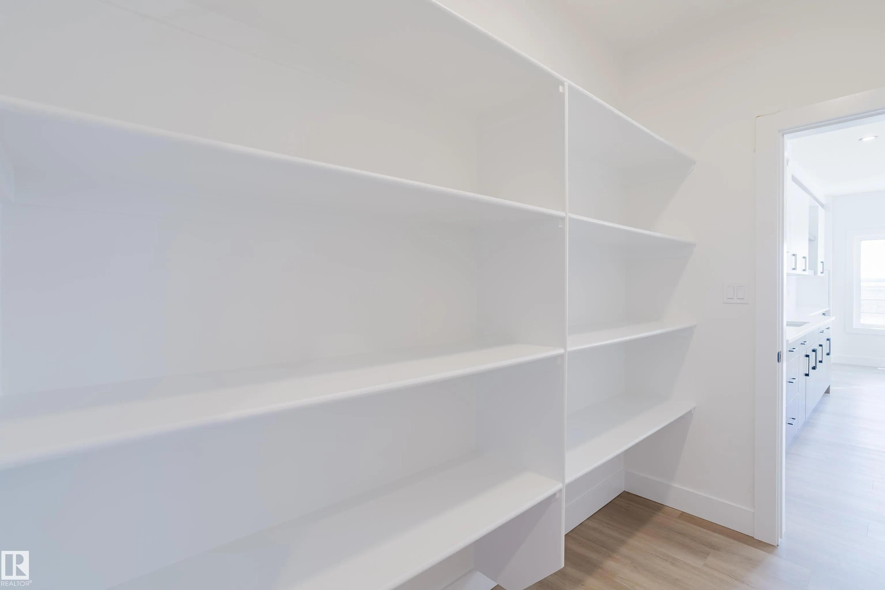 373 Bluff Cove