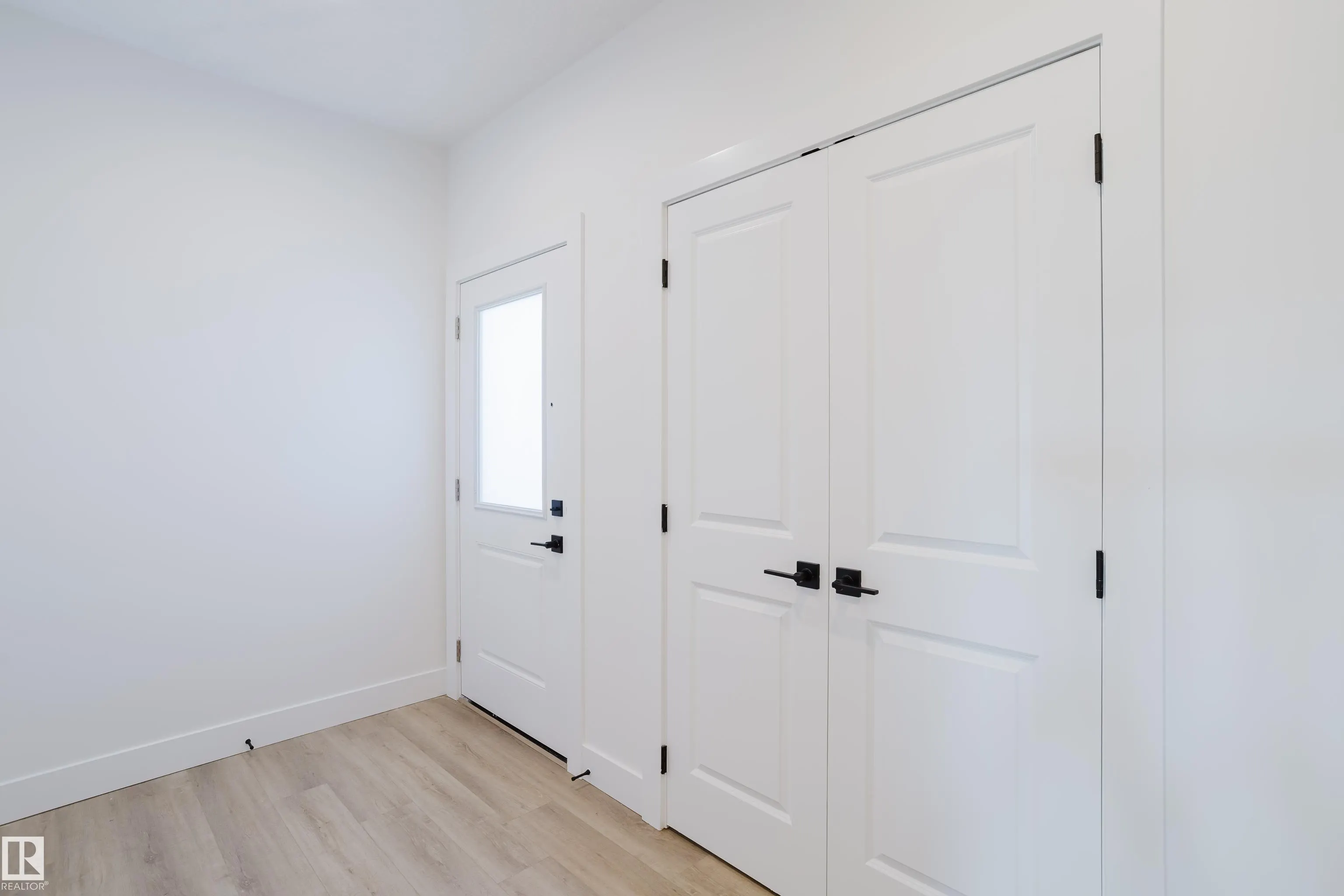 373 Bluff Cove