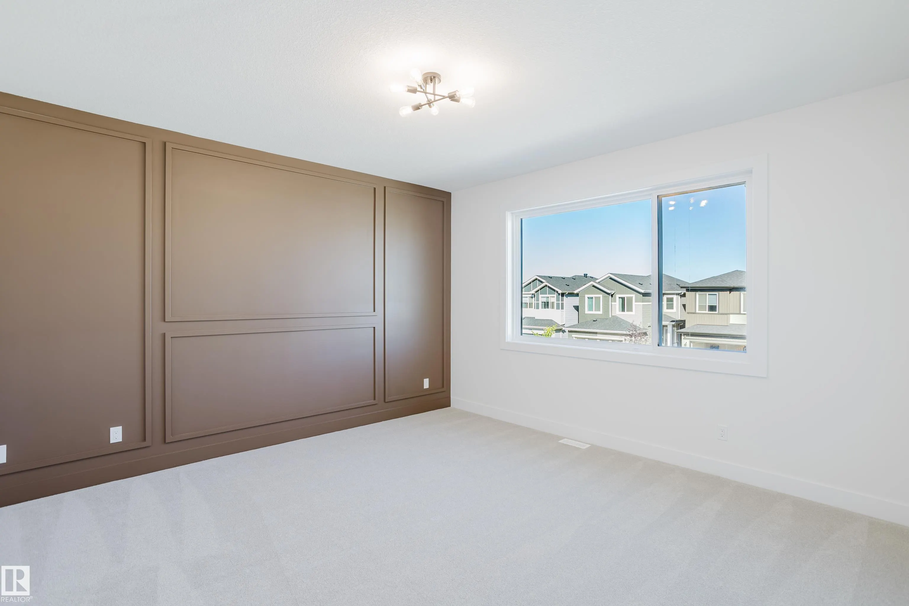 373 Bluff Cove