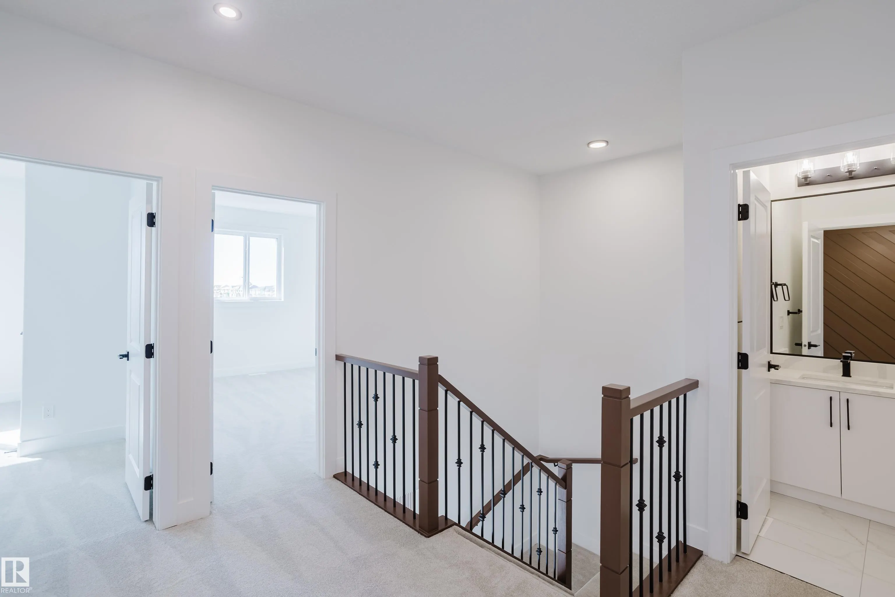 373 Bluff Cove