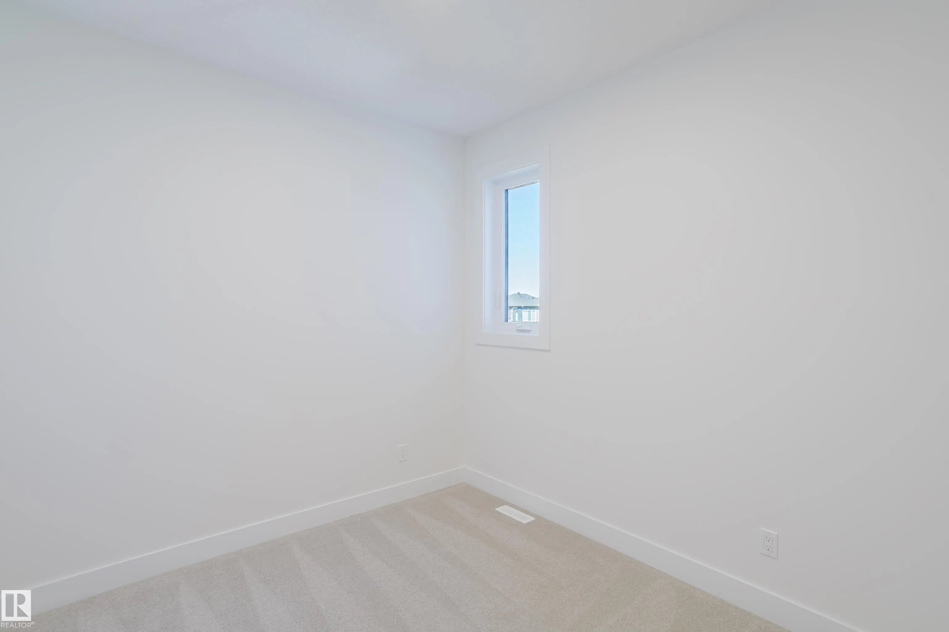 373 Bluff Cove
