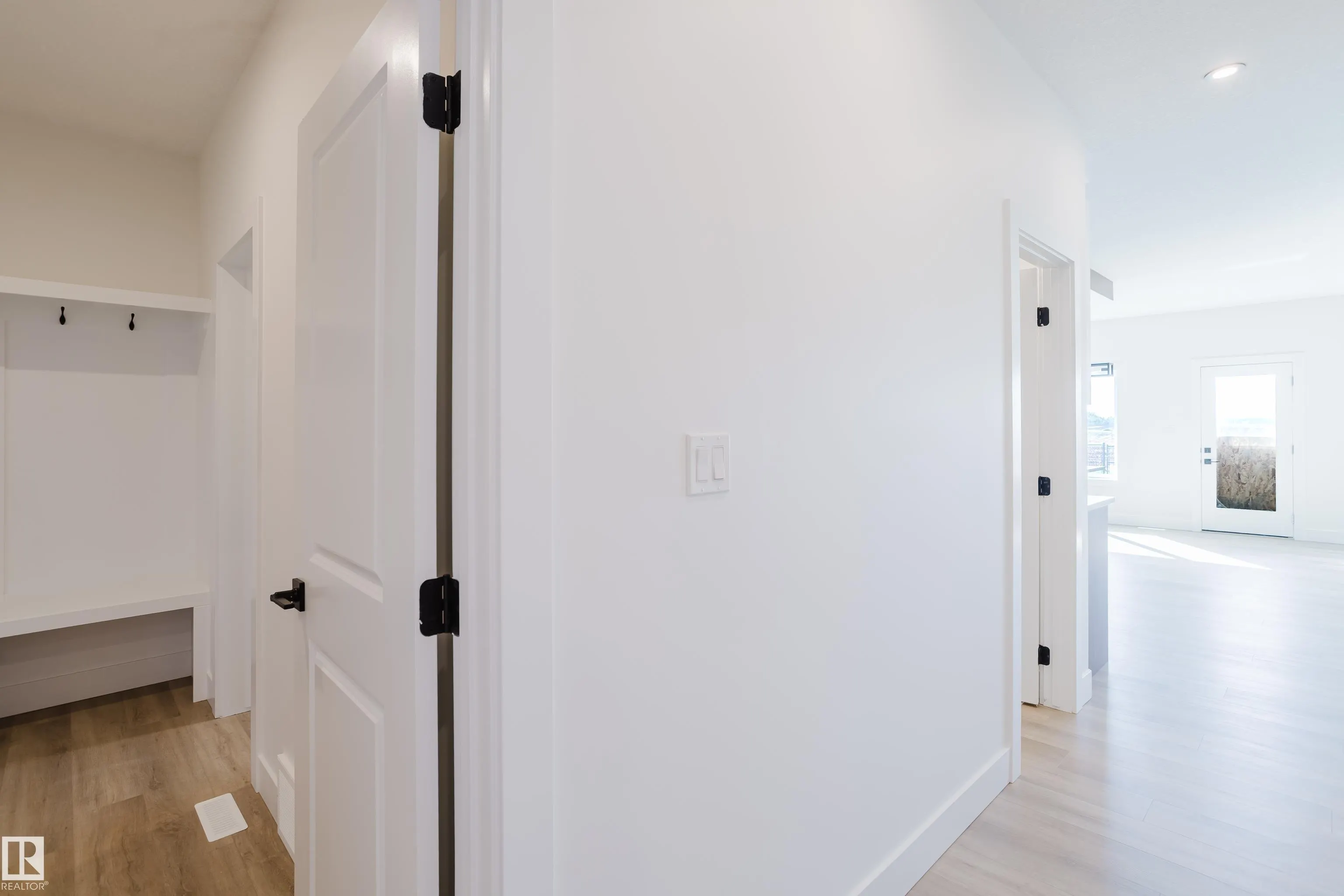 373 Bluff Cove