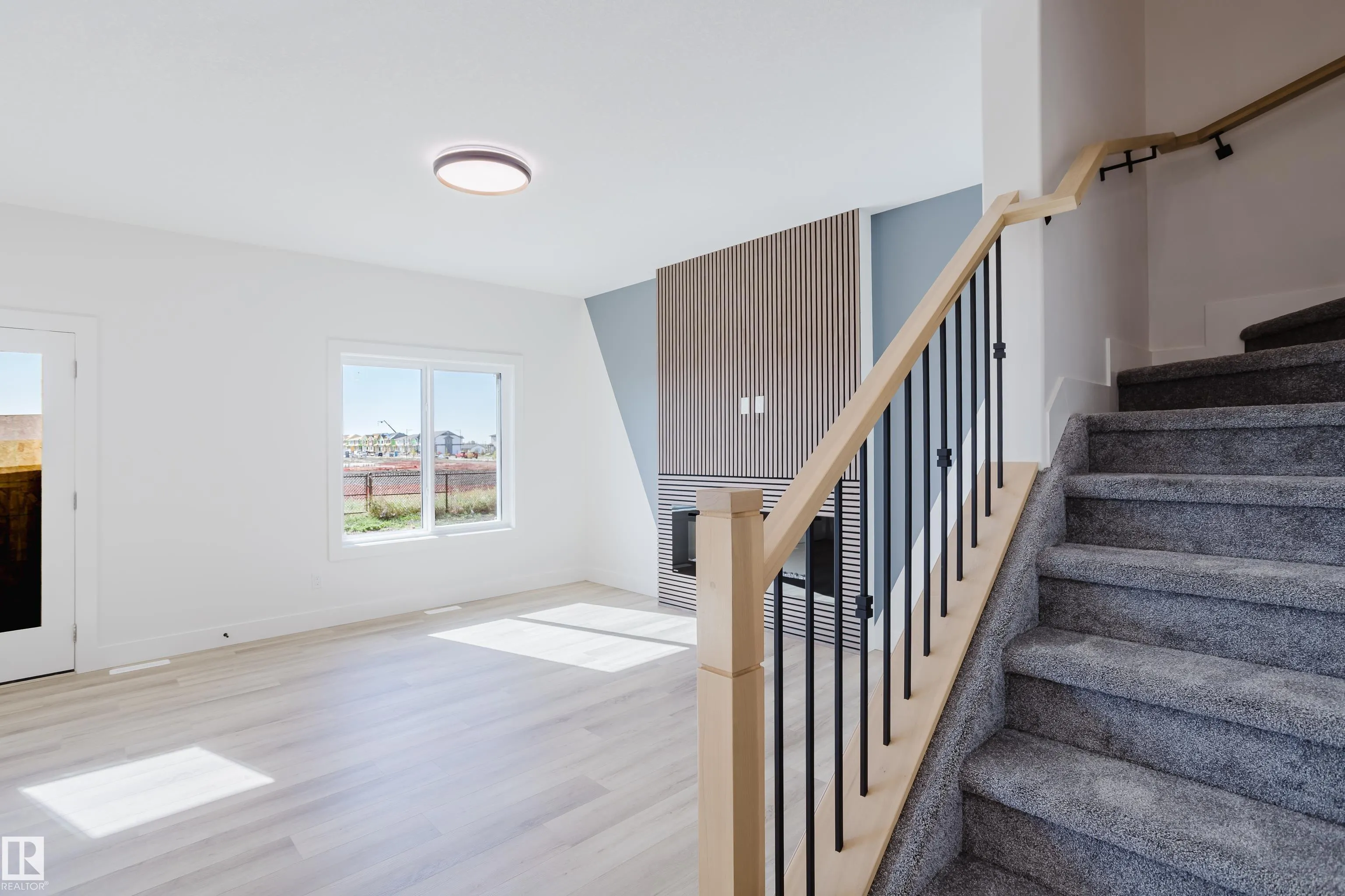 371 Bluff Cove