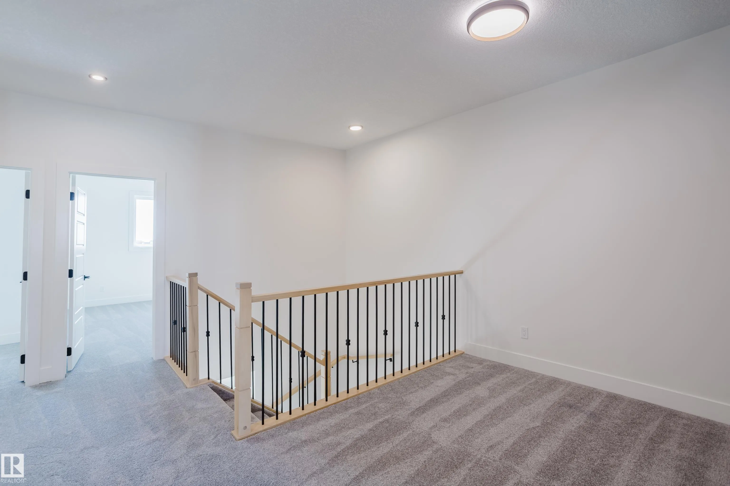 371 Bluff Cove