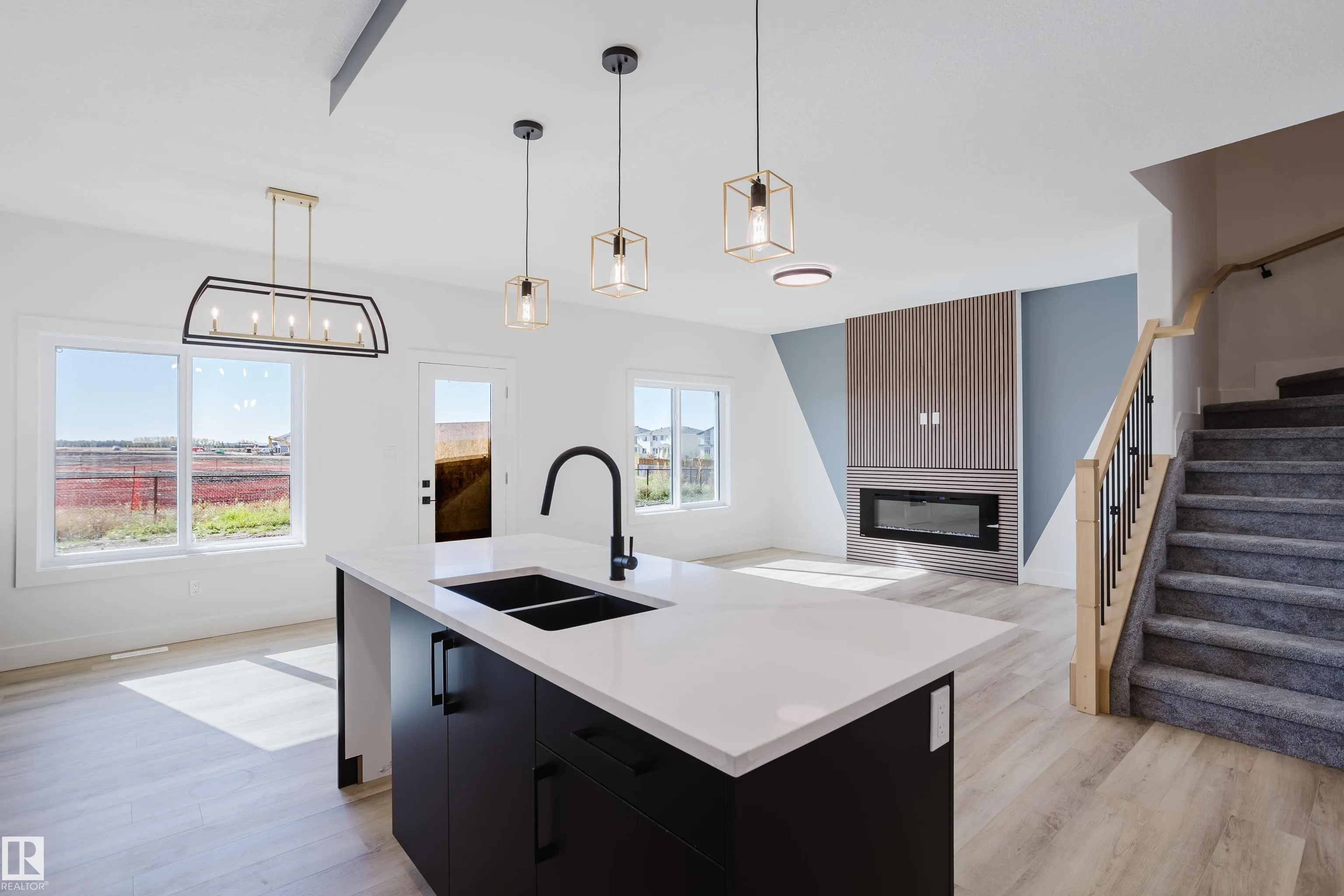 371 Bluff Cove