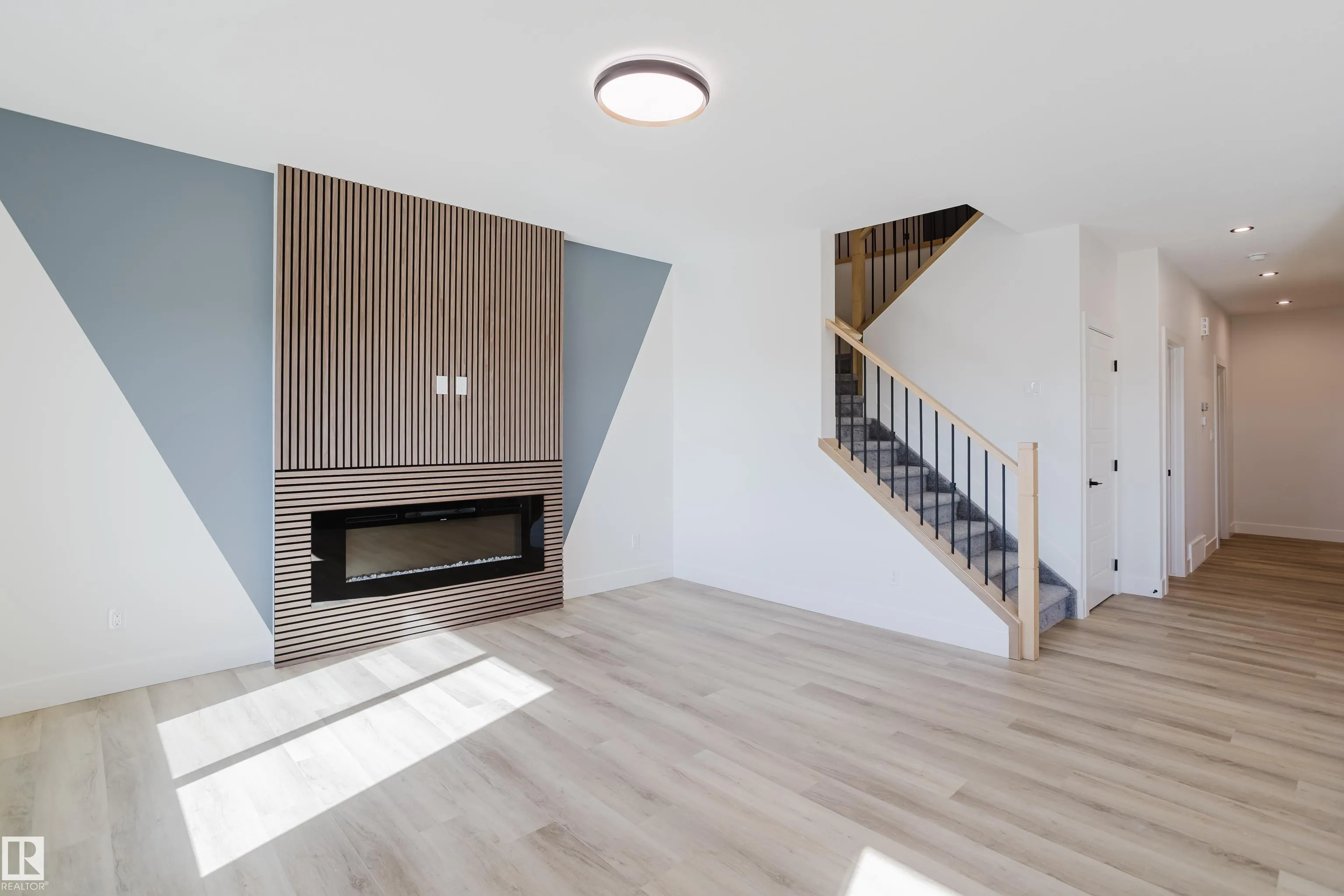 371 Bluff Cove