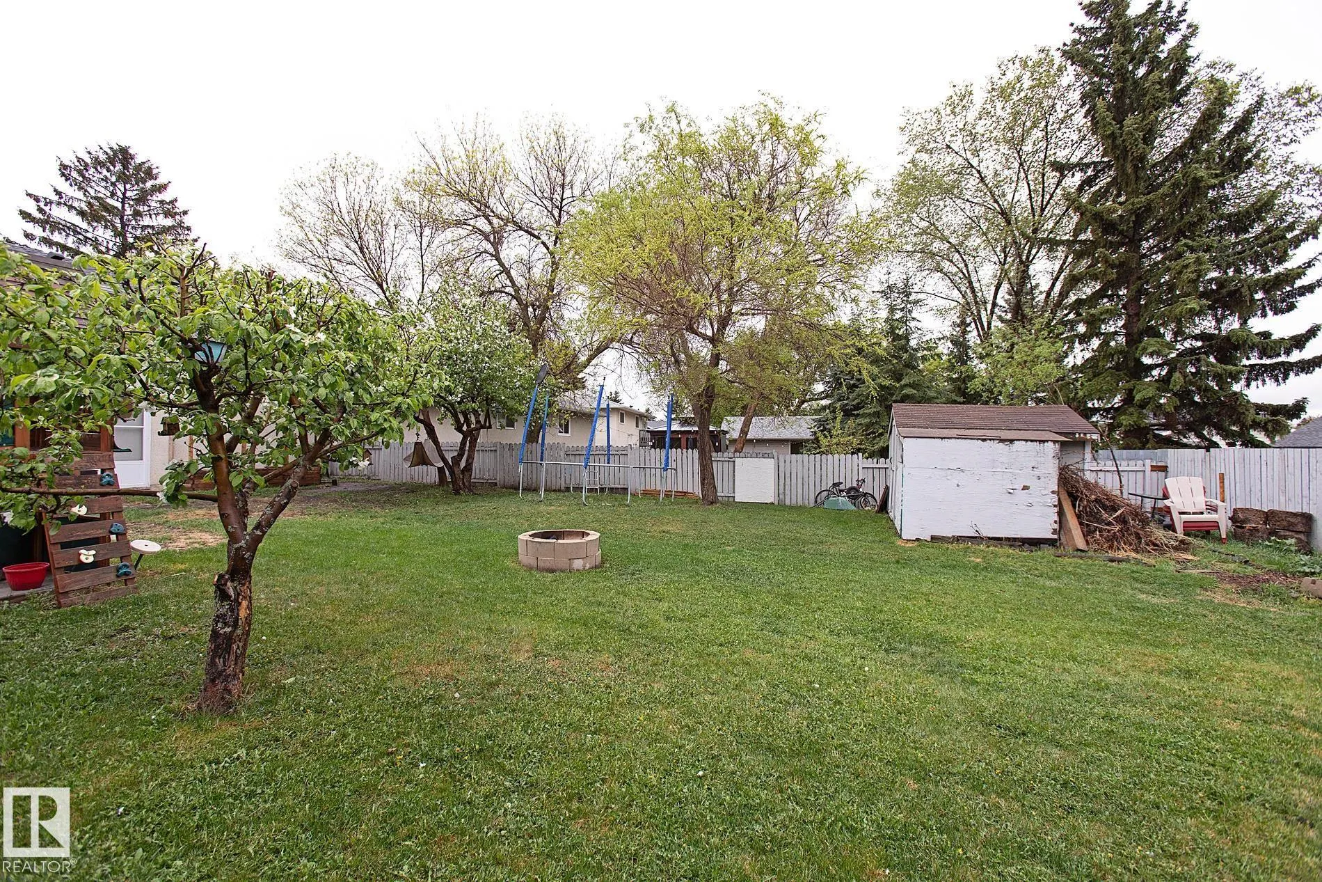 24 GALVESTON Avenue