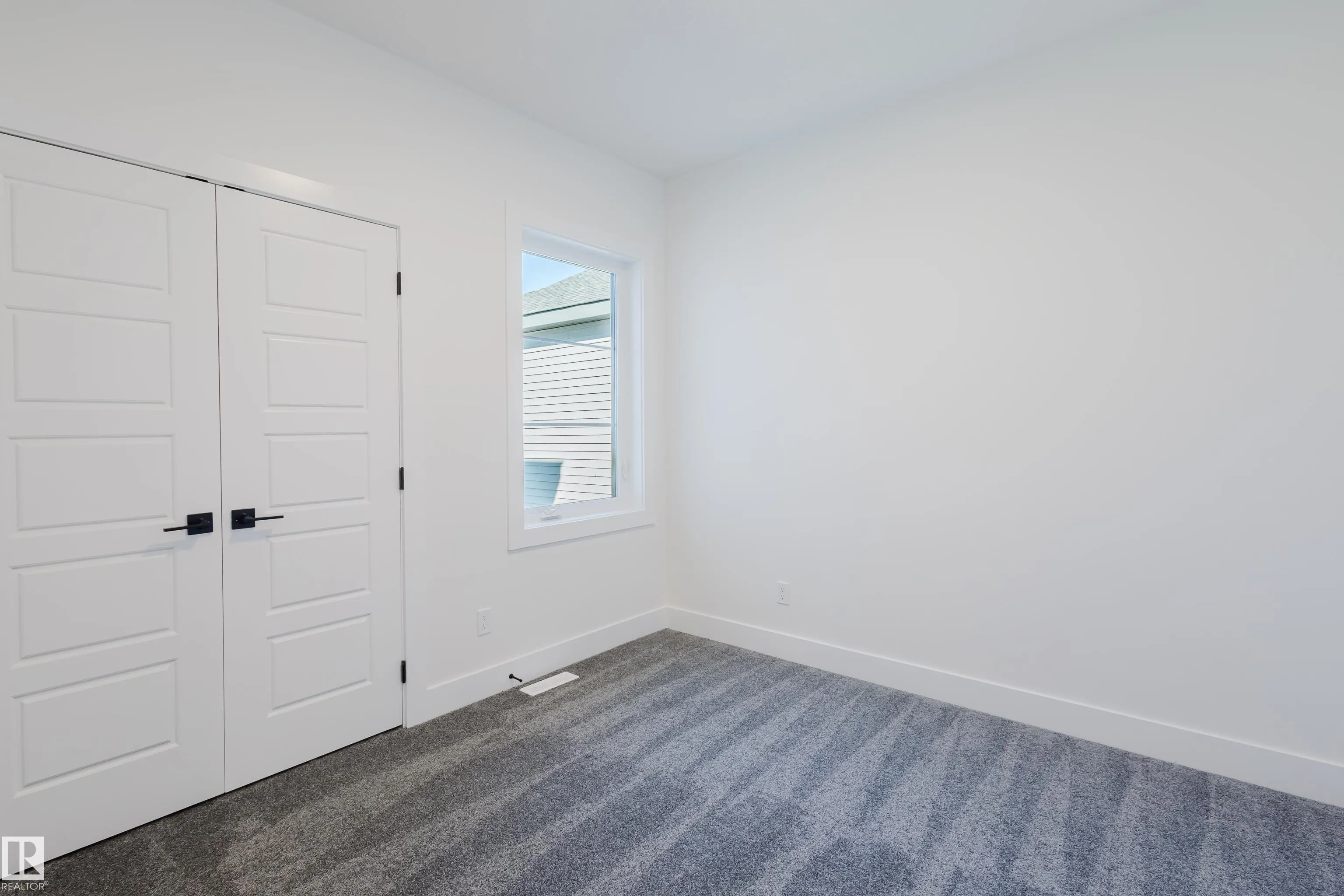 333 Bluff Cove