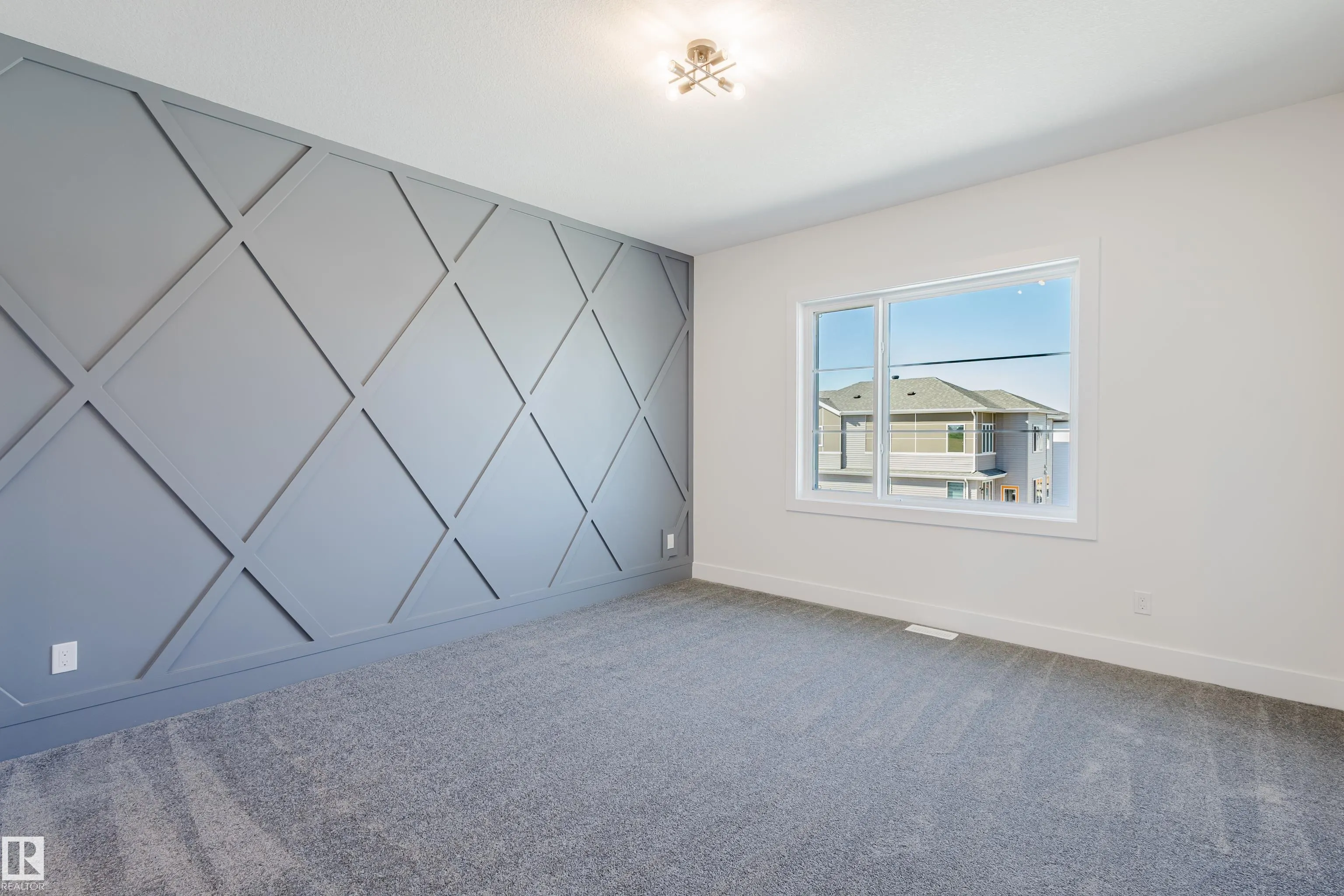 333 Bluff Cove