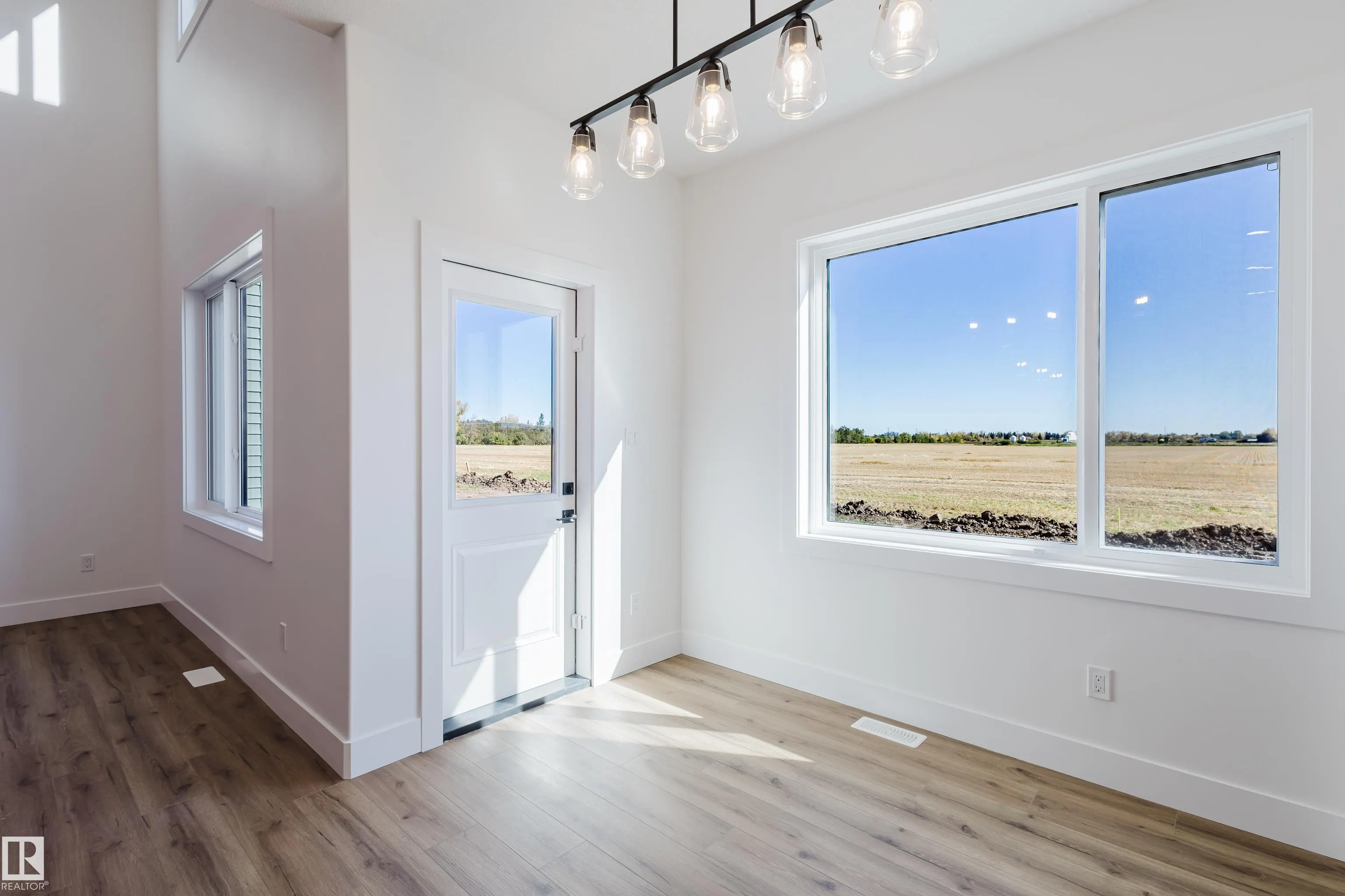 333 Bluff Cove