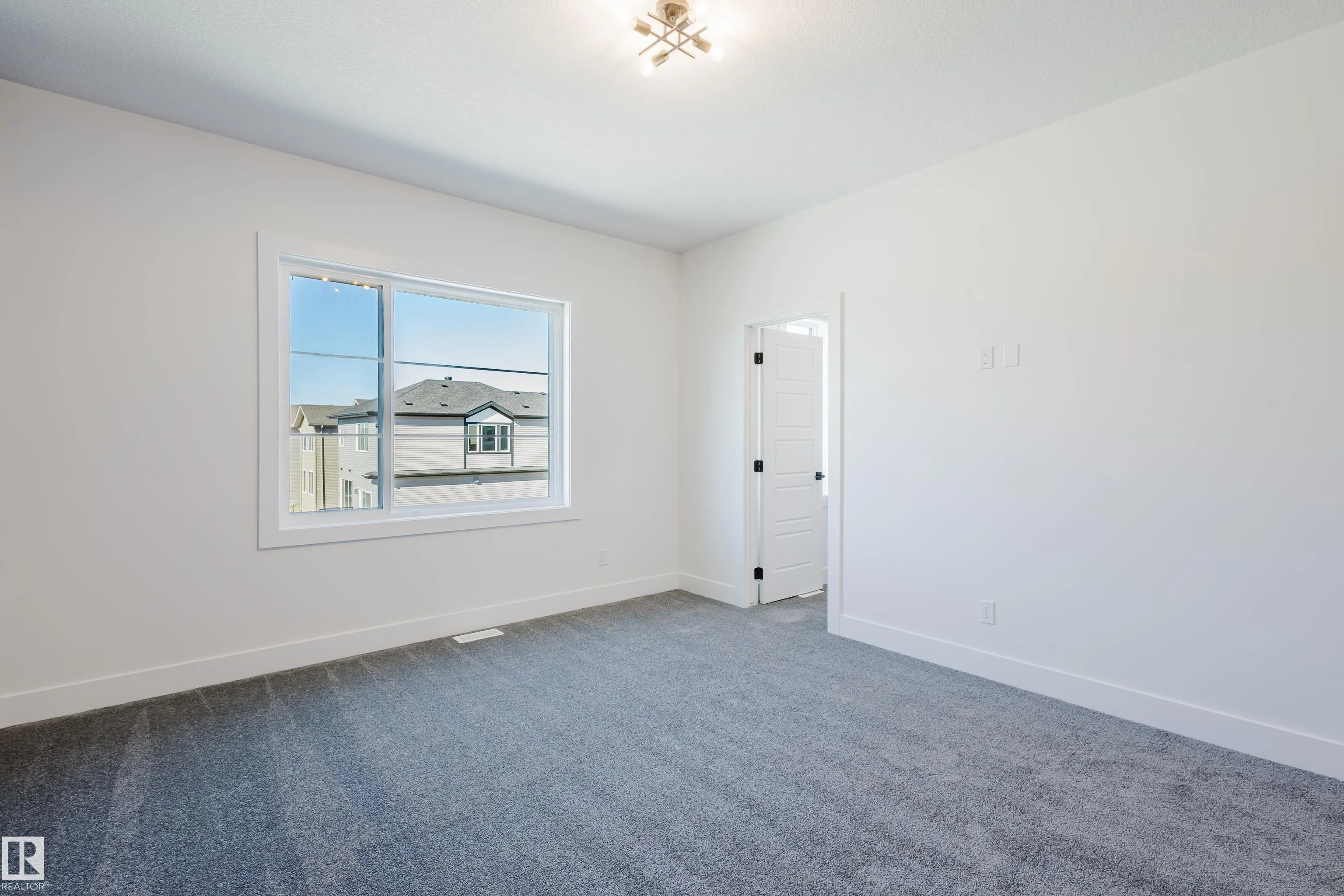 333 Bluff Cove