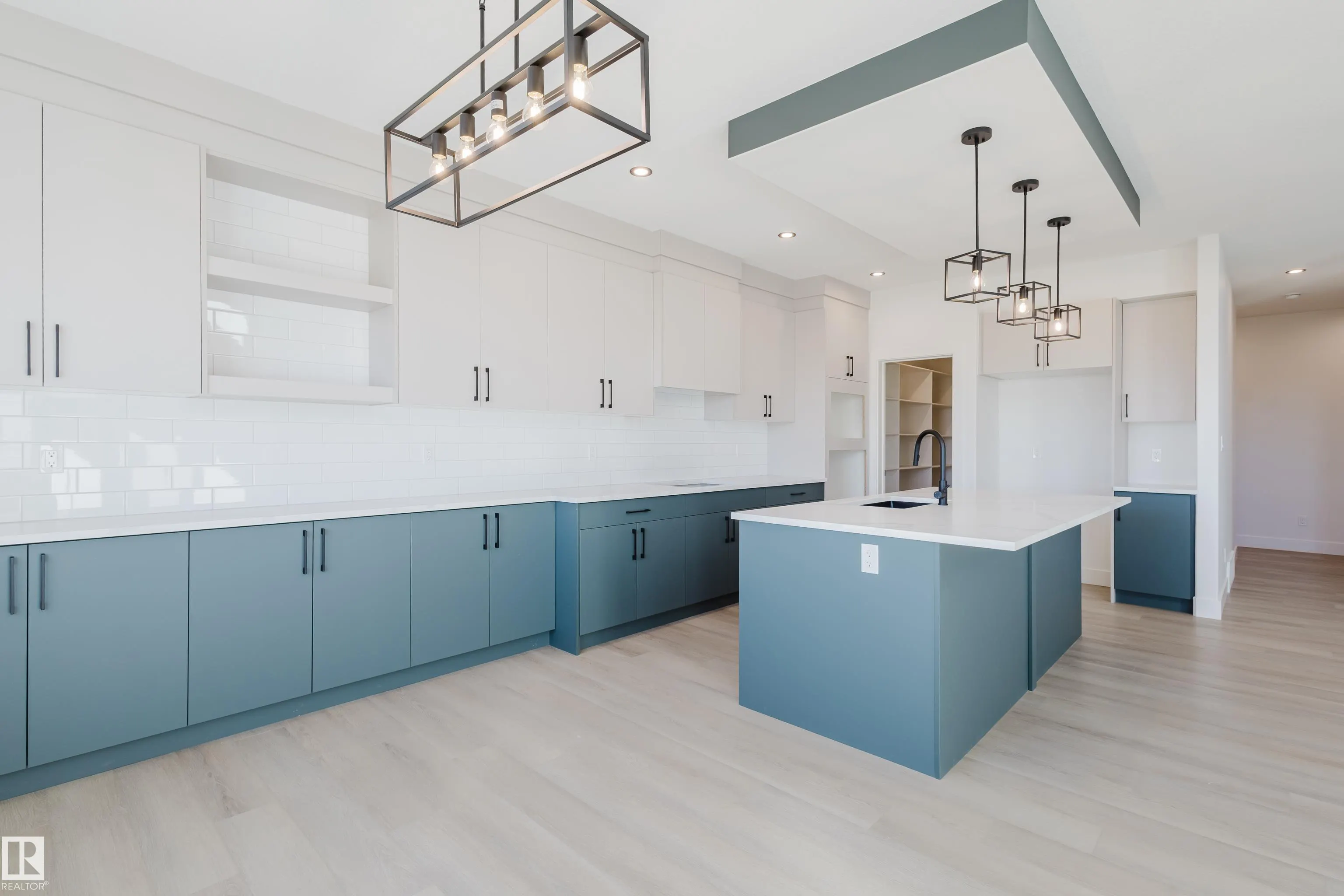 329 Bluff Cove