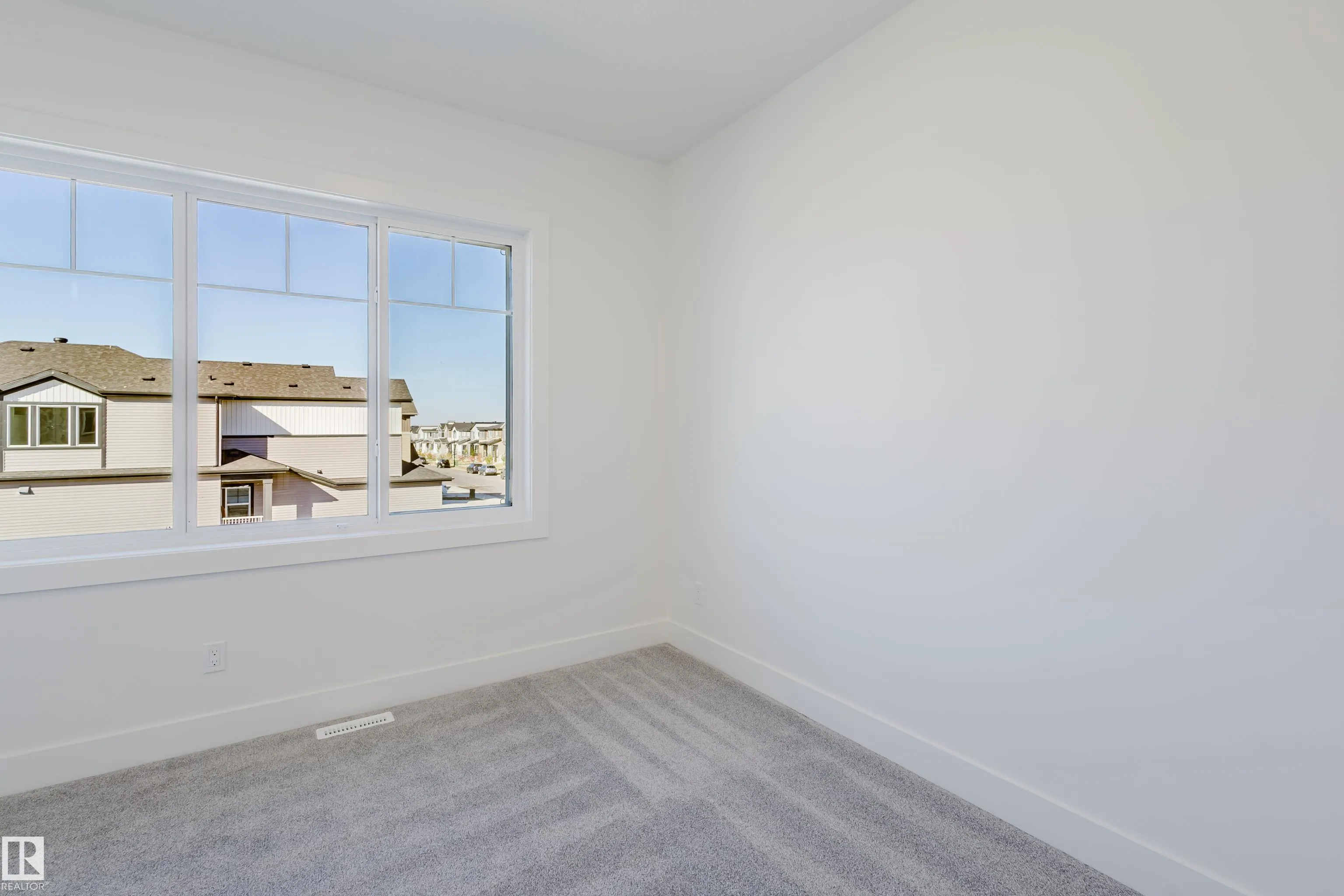329 Bluff Cove