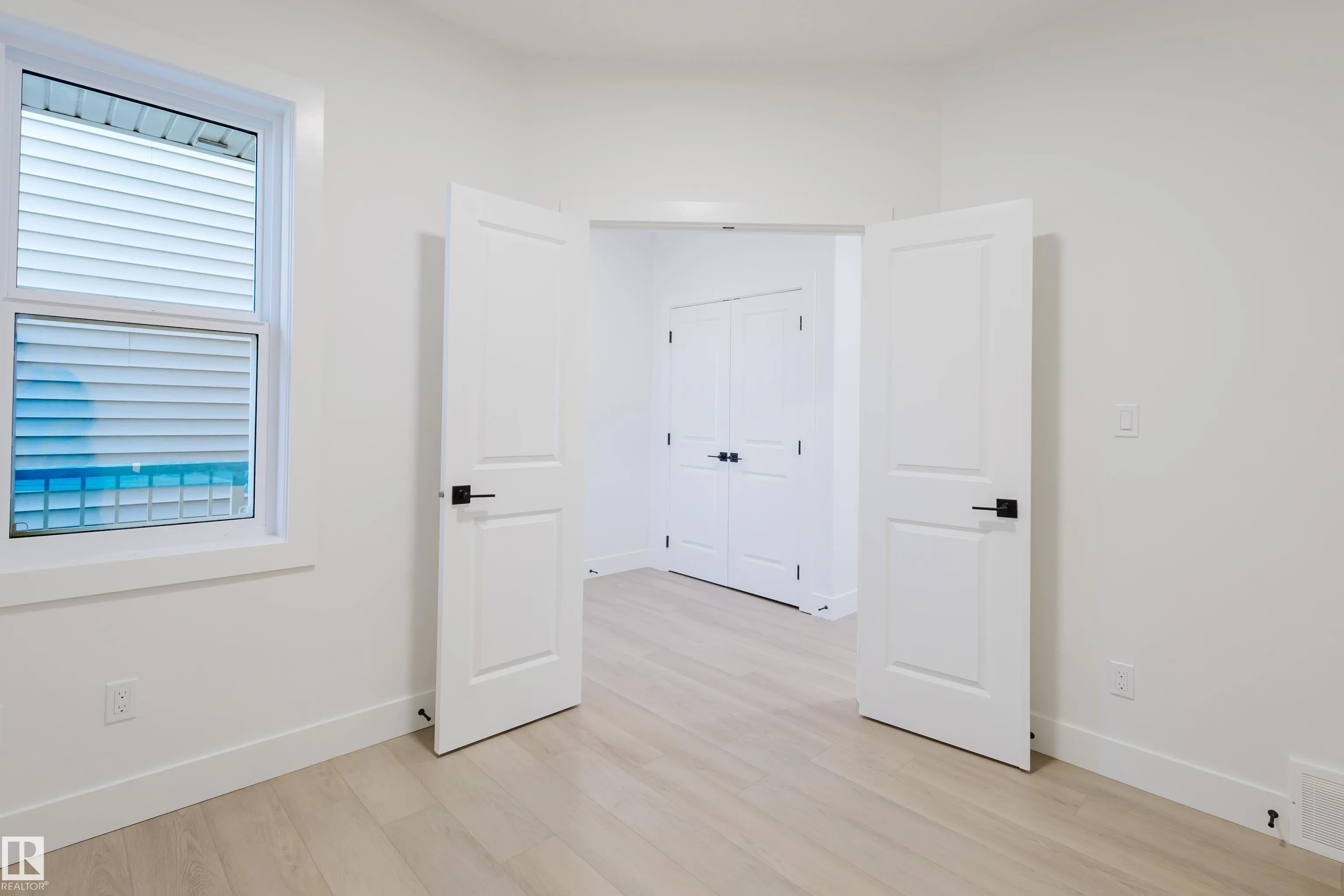 329 Bluff Cove