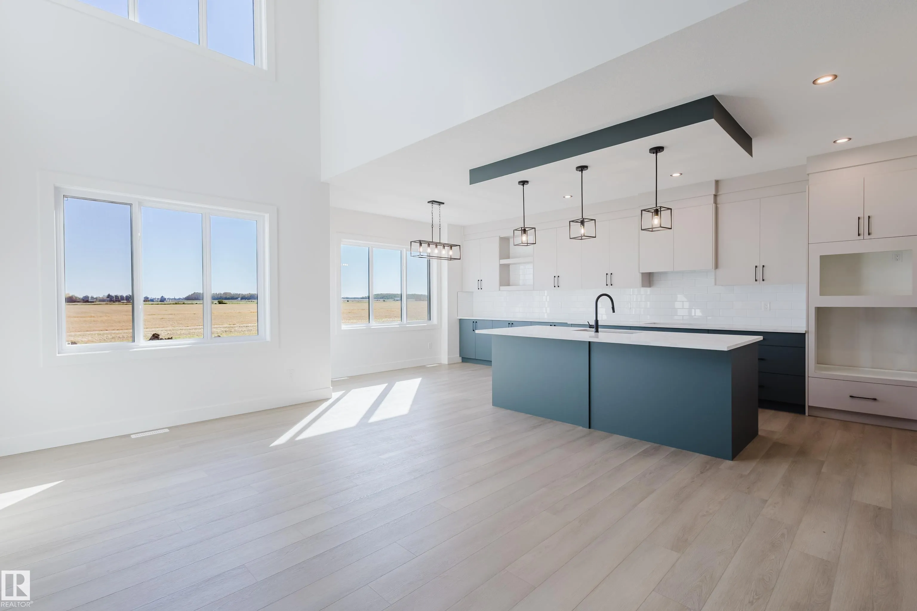 329 Bluff Cove