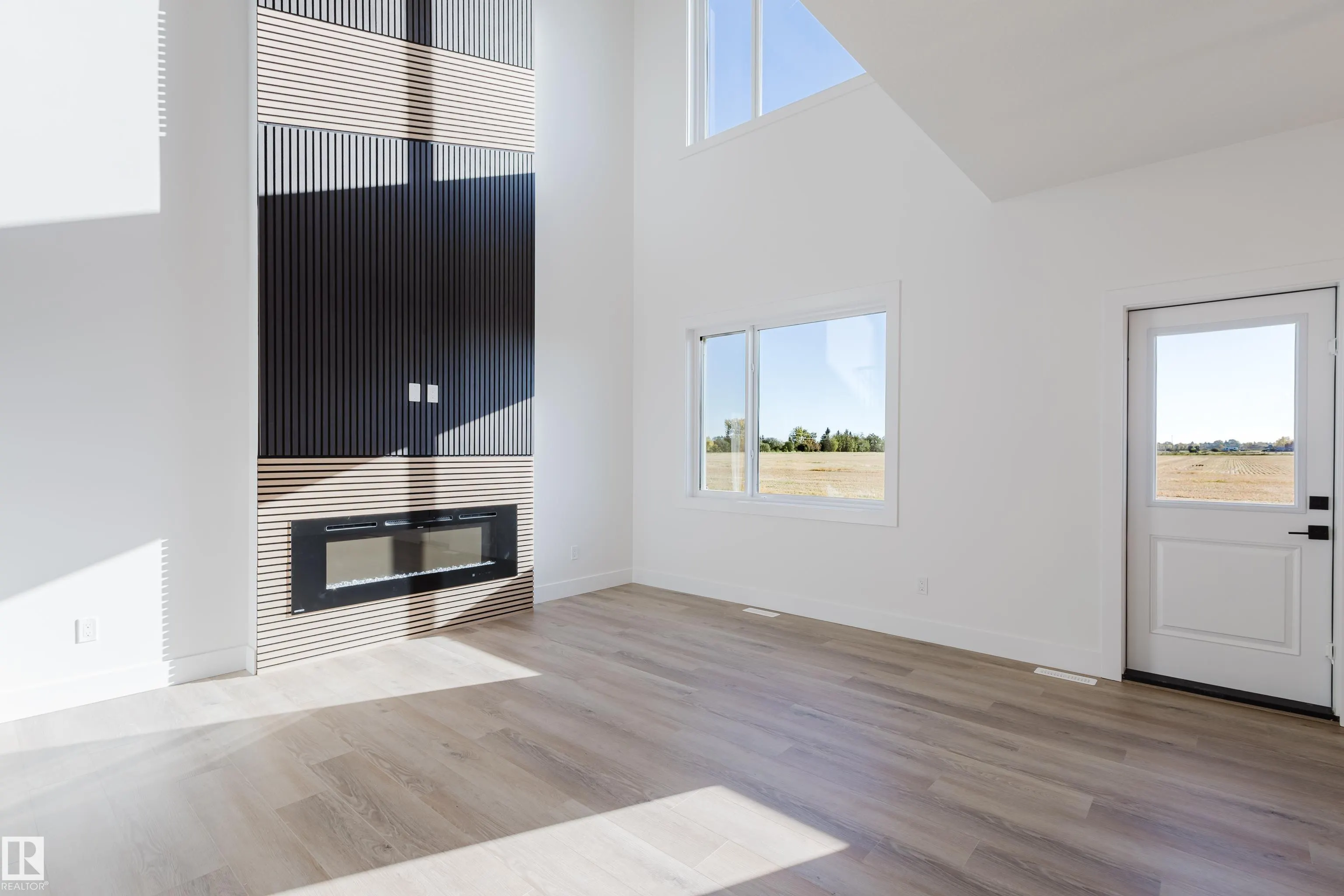 327 Bluff Cove