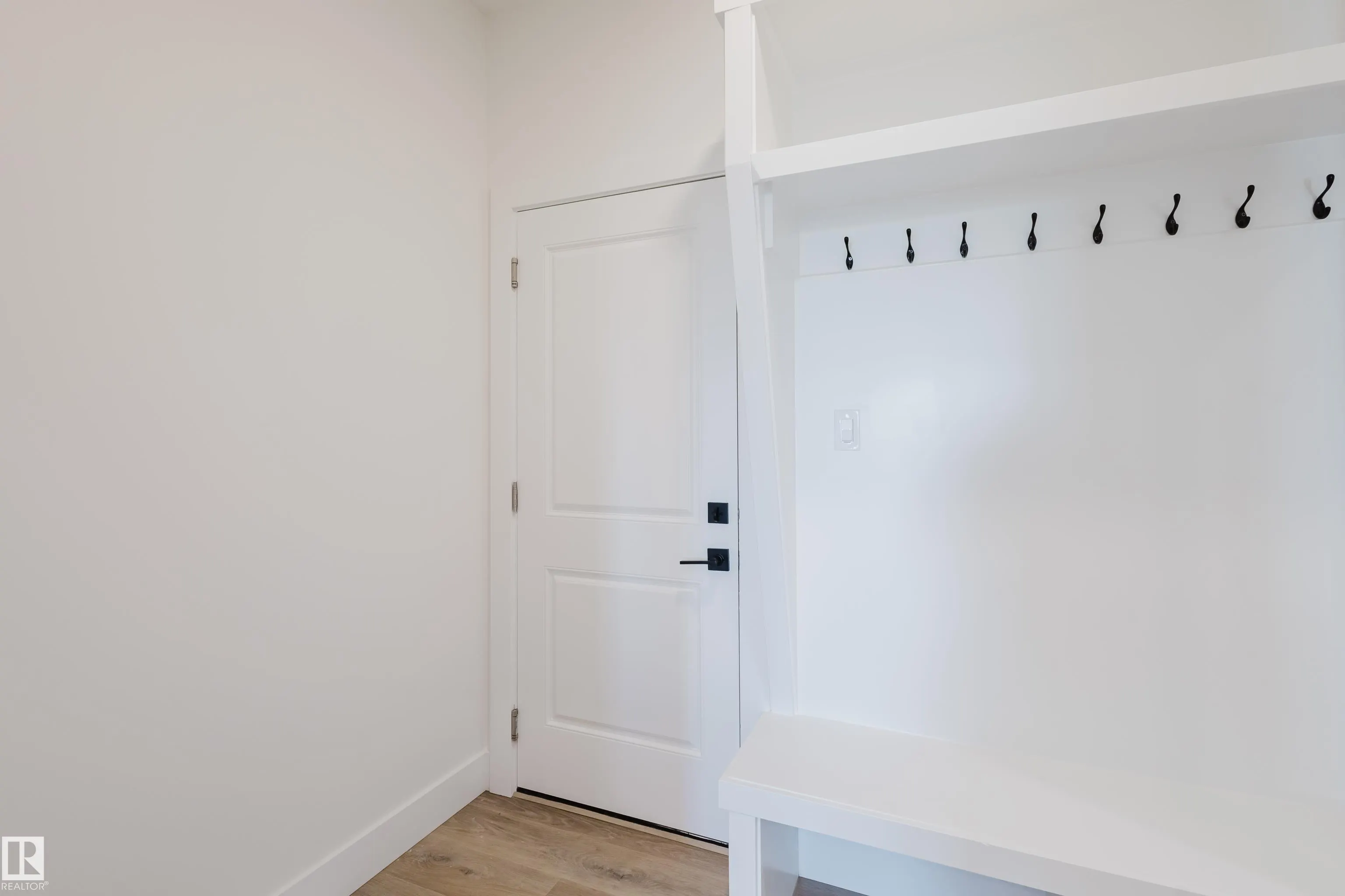 327 Bluff Cove