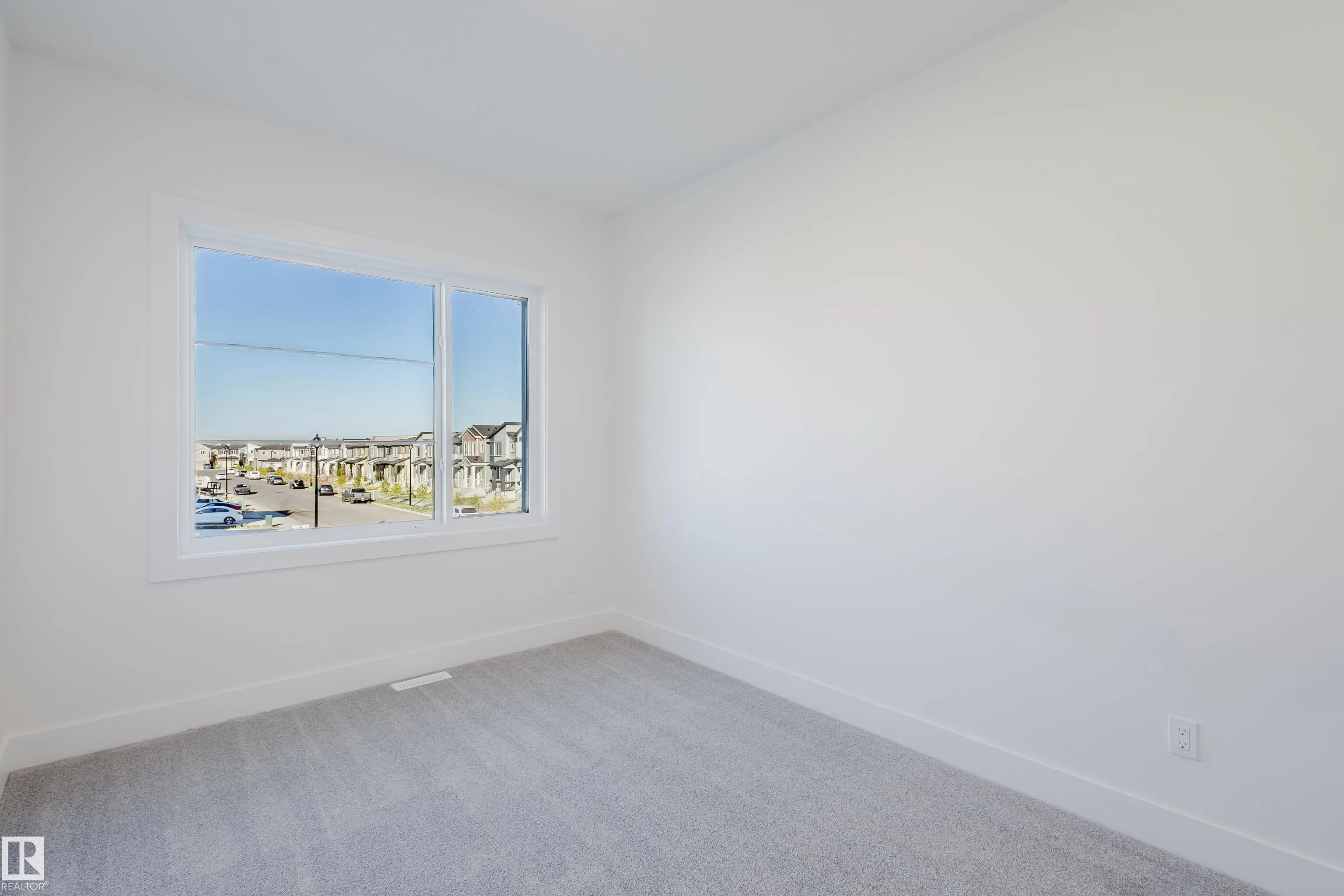 327 Bluff Cove