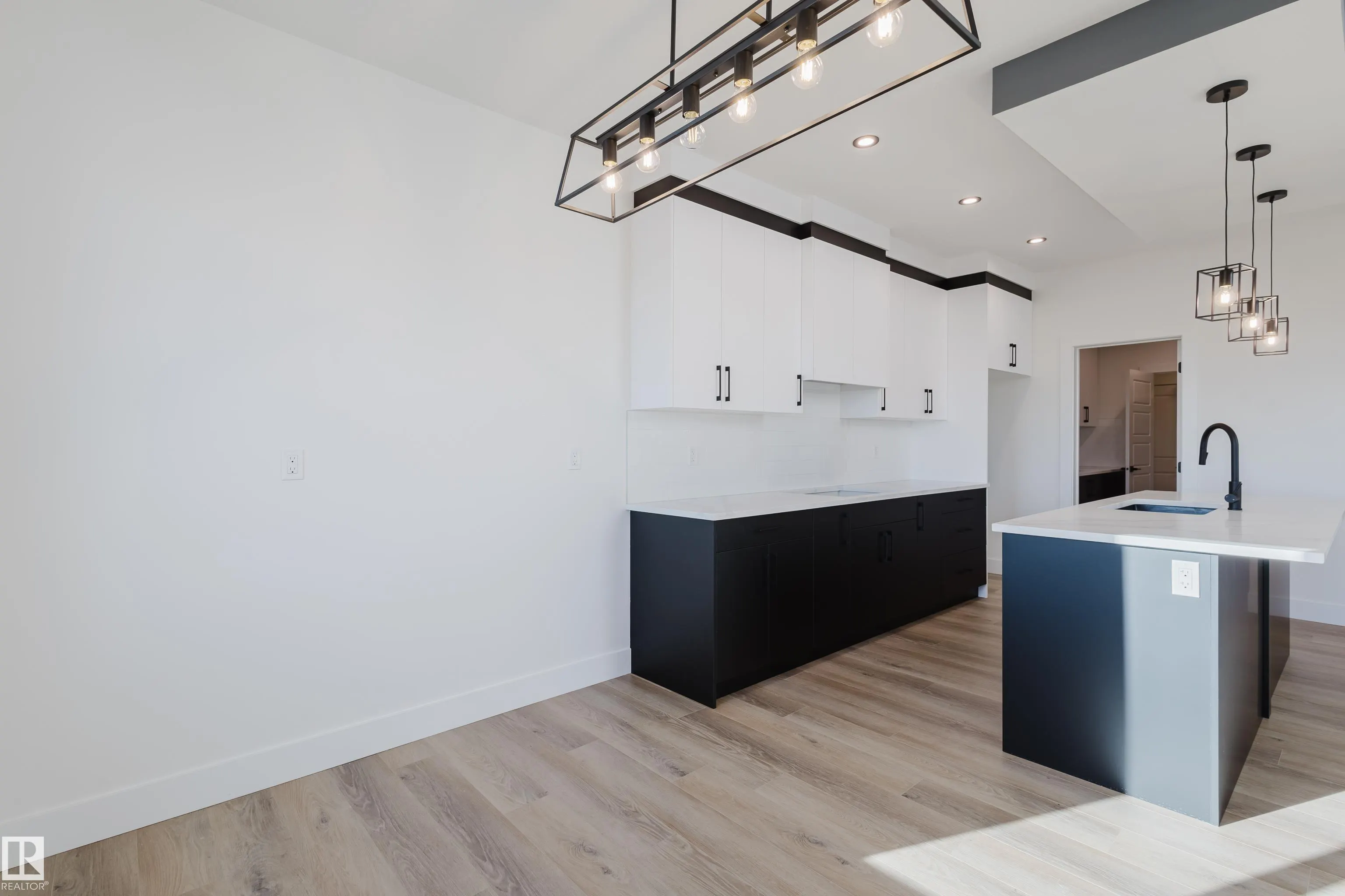 327 Bluff Cove