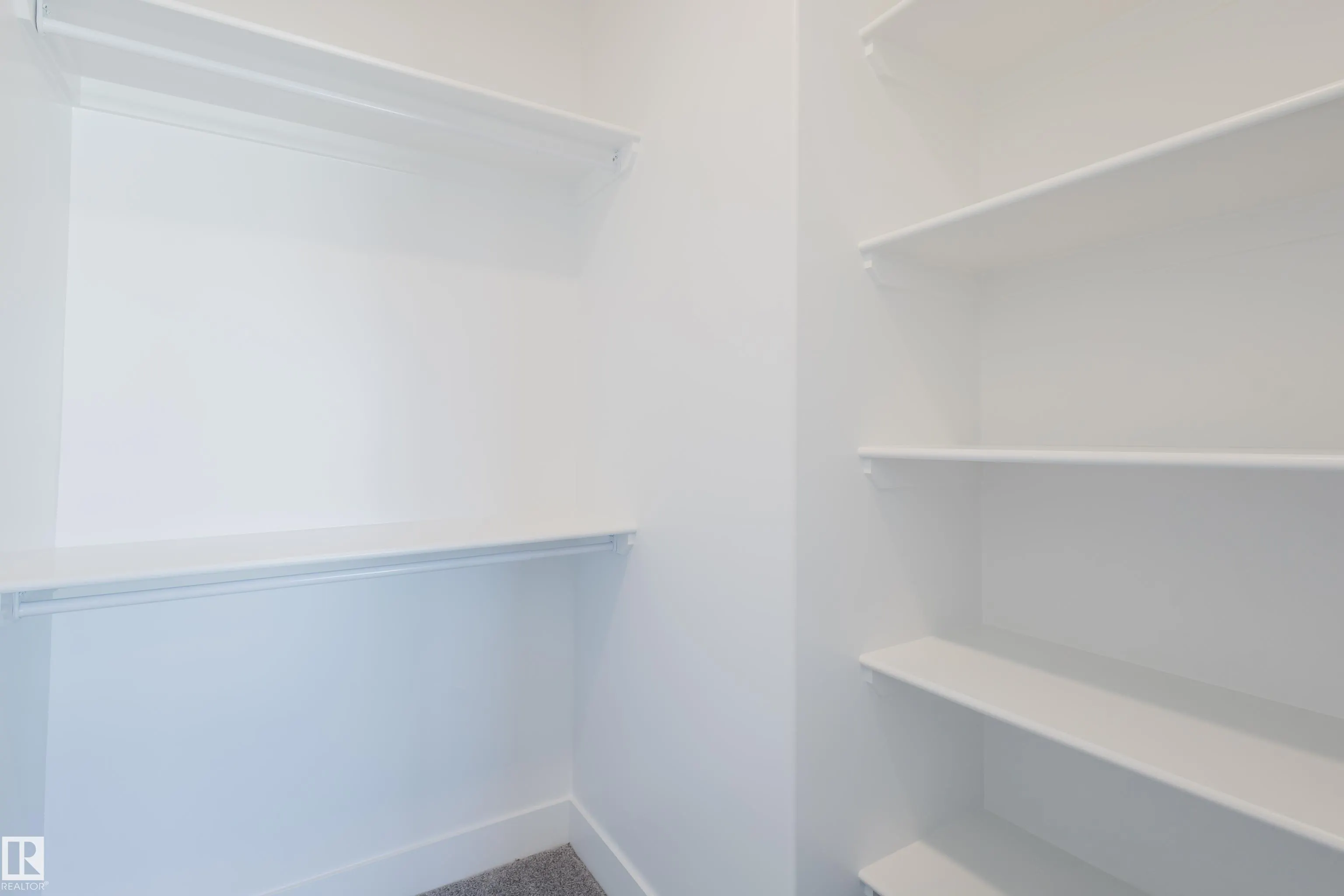 327 Bluff Cove