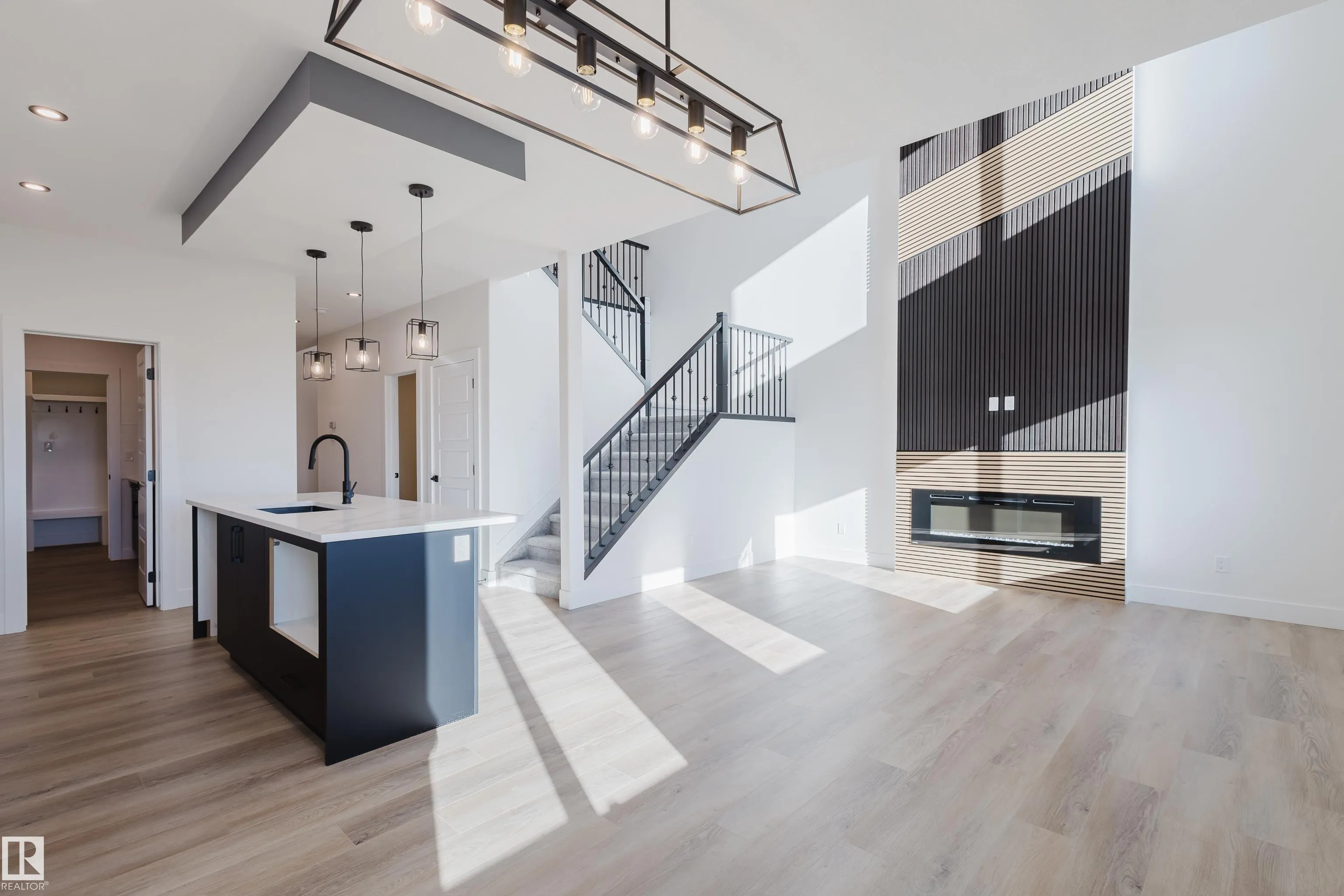 327 Bluff Cove