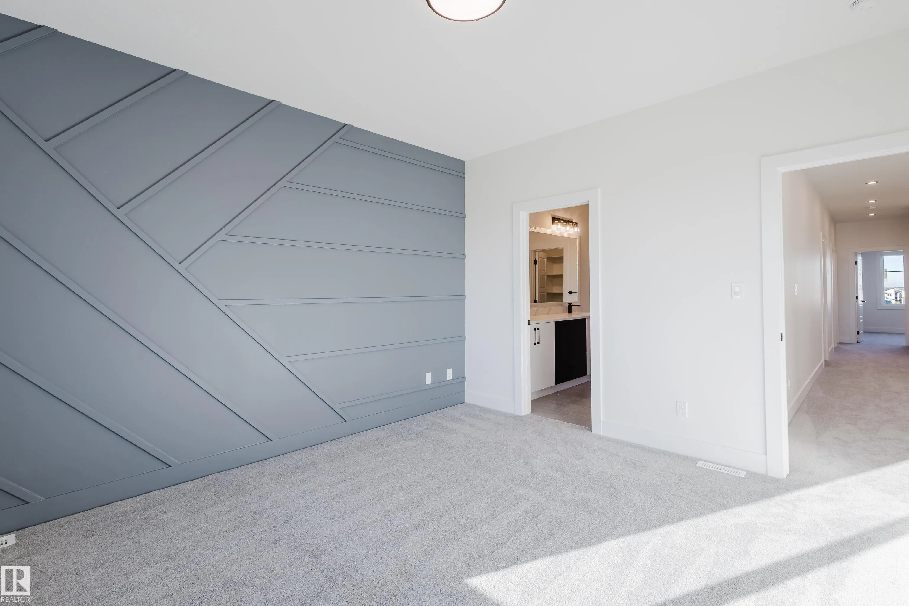 327 Bluff Cove