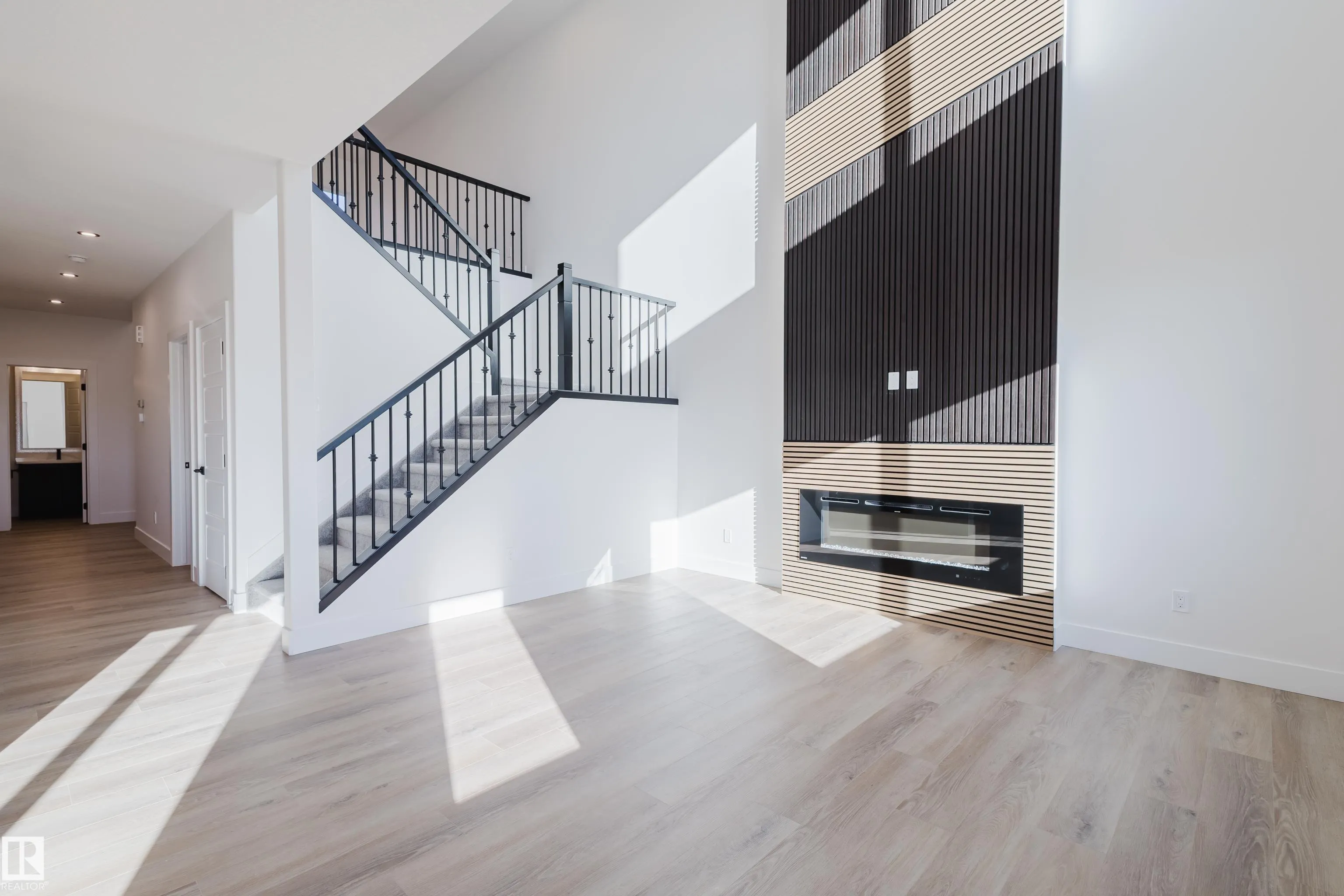 327 Bluff Cove