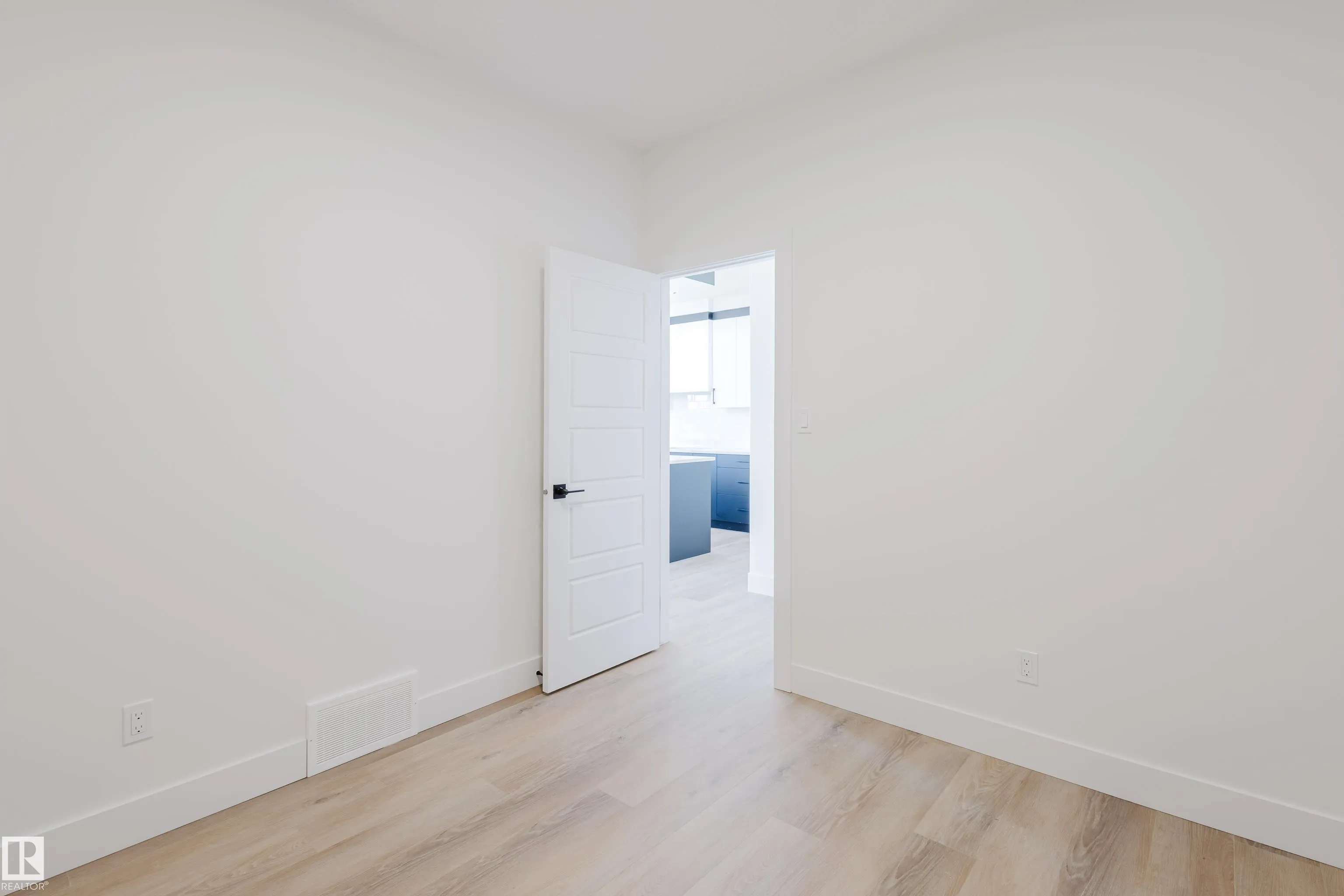 327 Bluff Cove