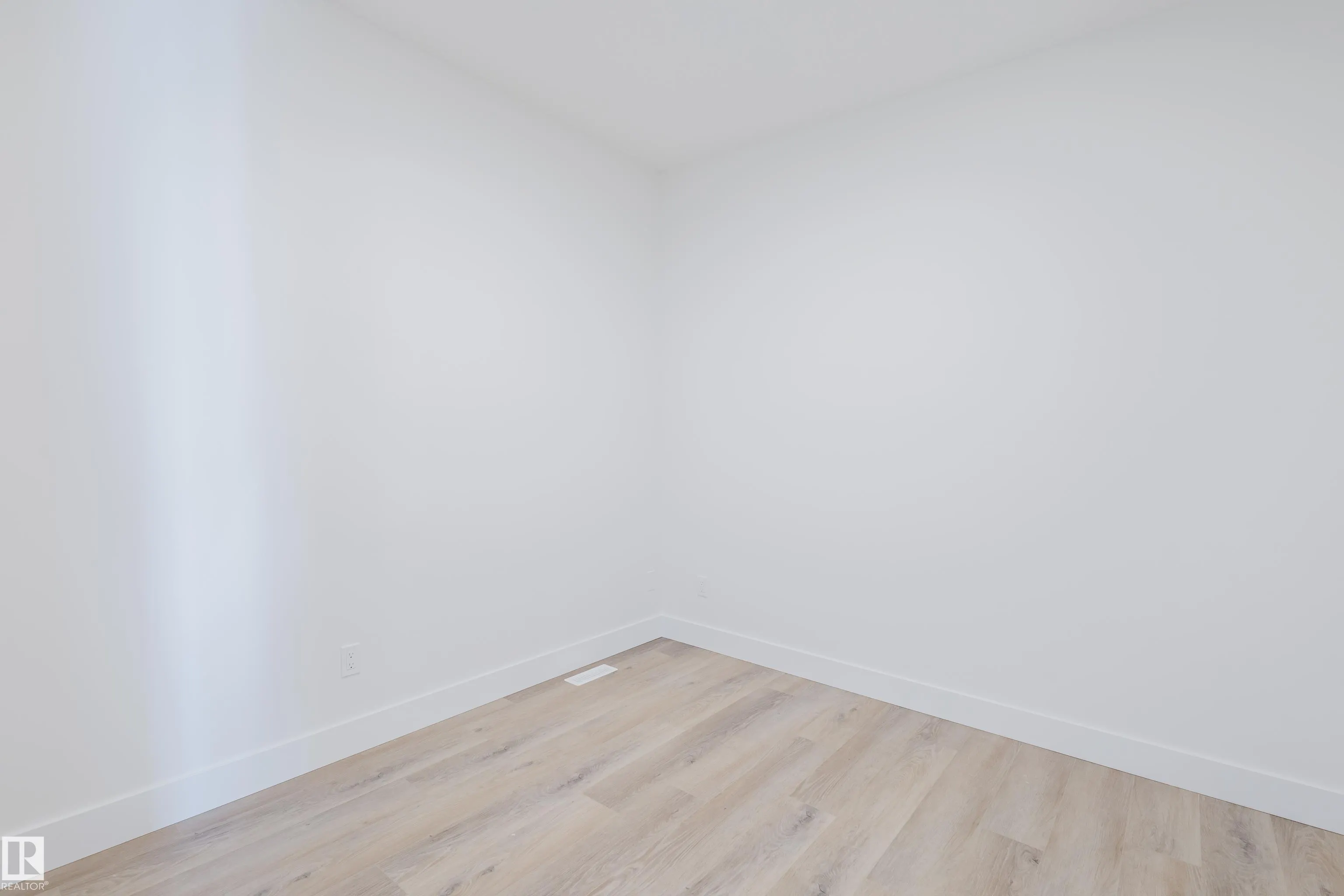 327 Bluff Cove