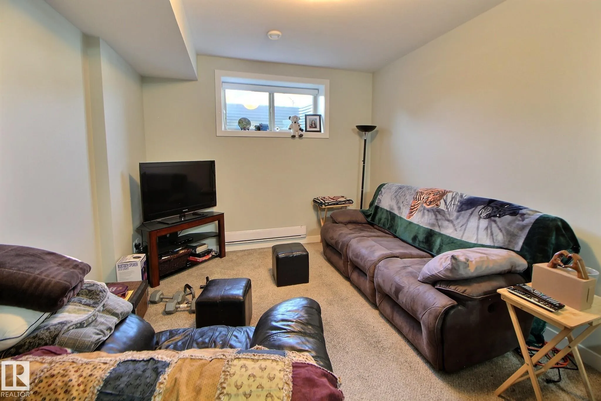 28 GREENBURY Manor