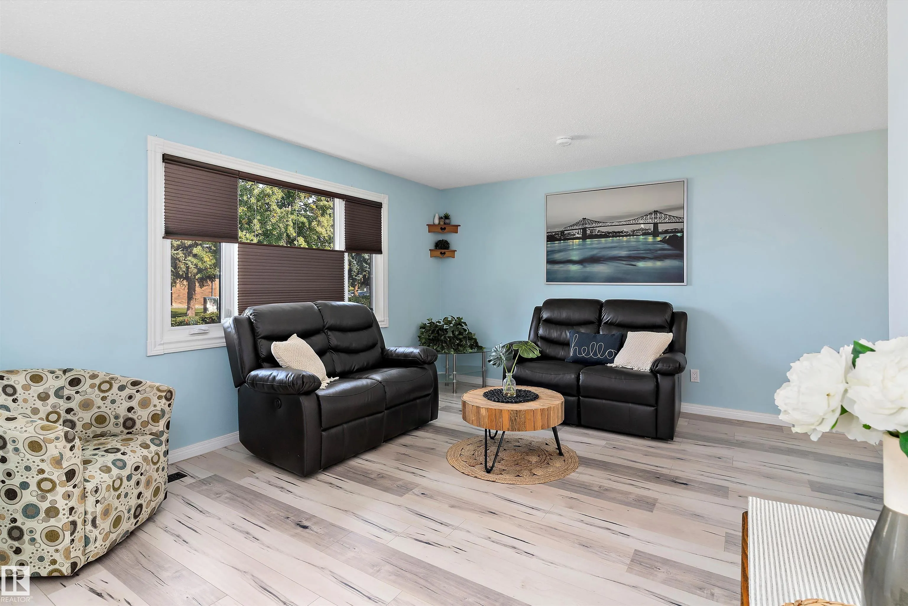 114 BROOKWOOD Drive