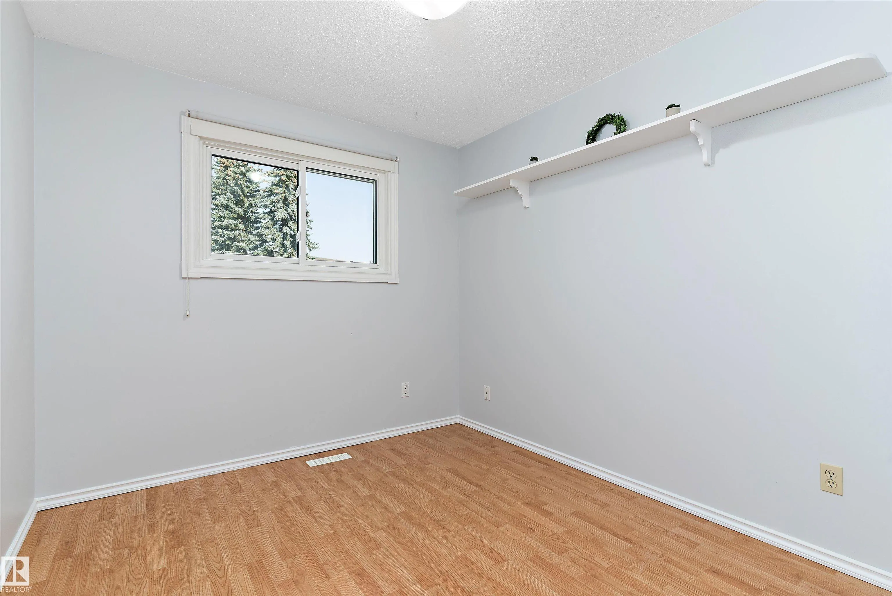 114 BROOKWOOD Drive