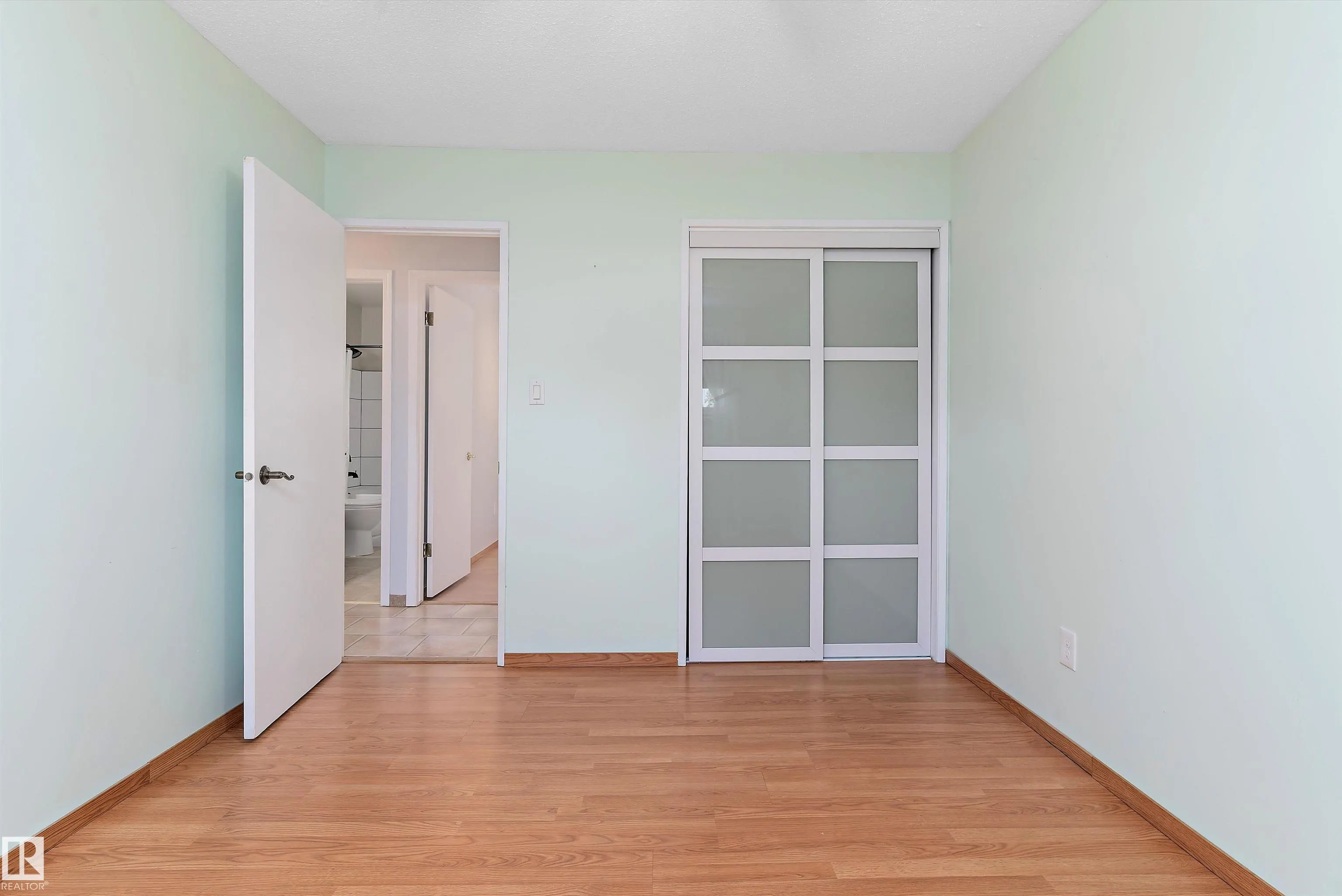 114 BROOKWOOD Drive