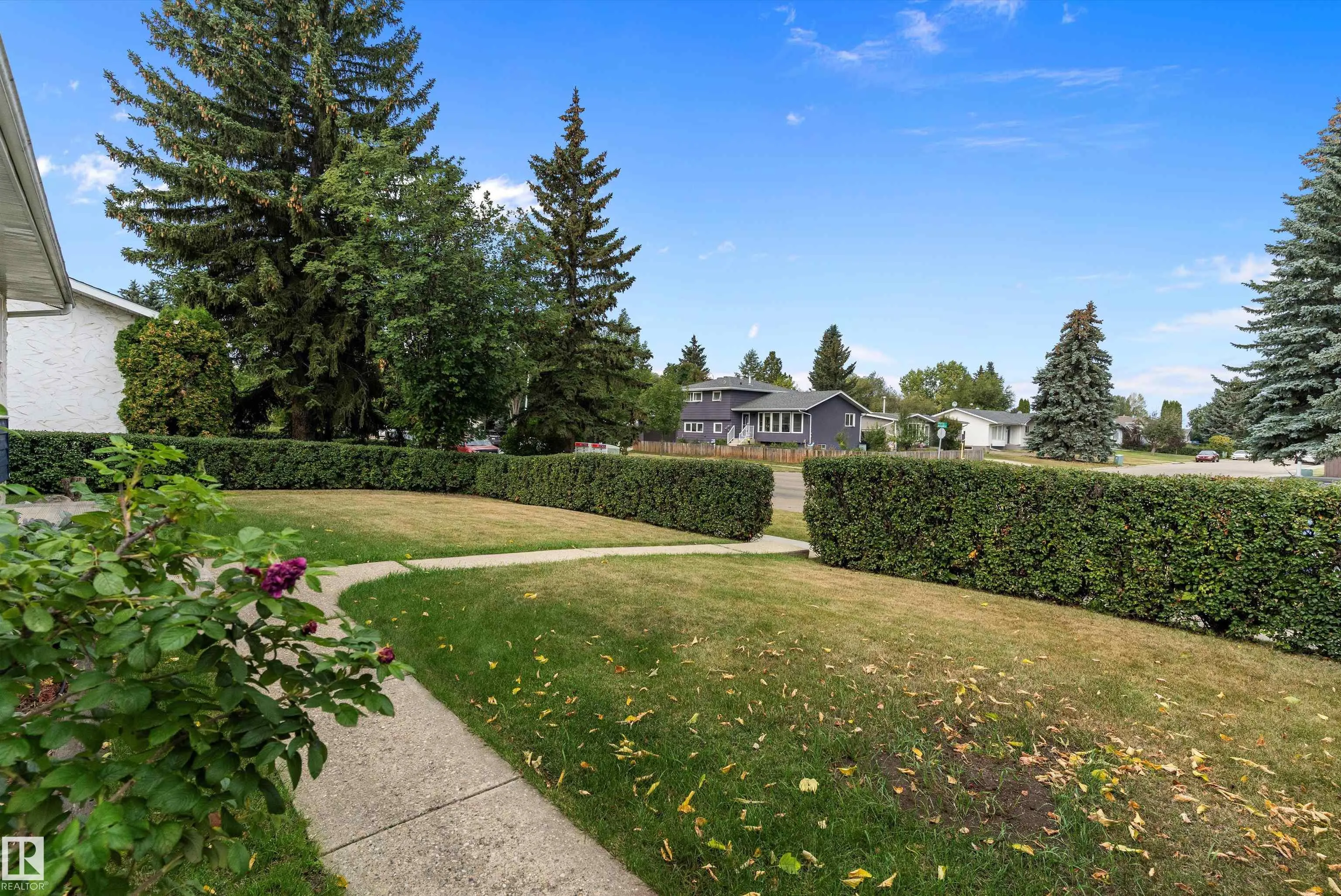 114 BROOKWOOD Drive