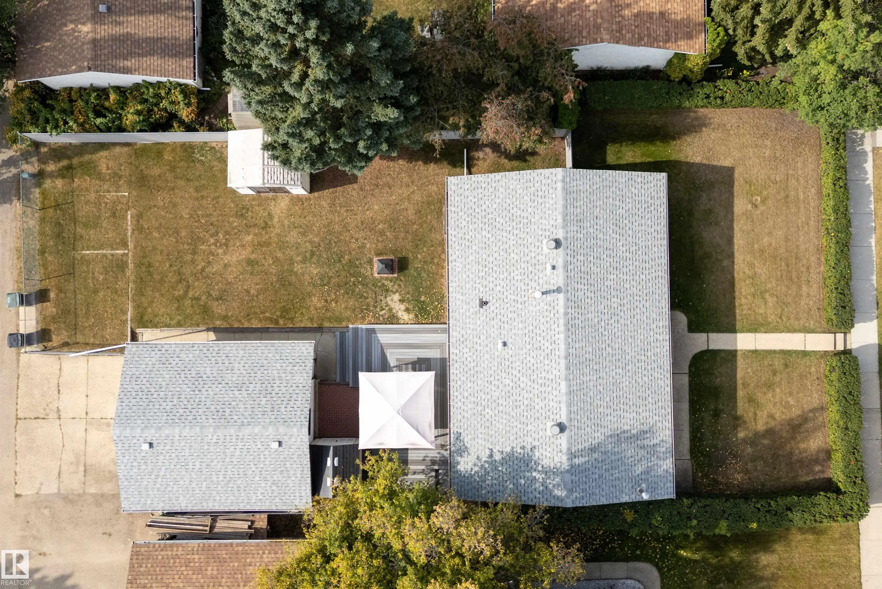 114 BROOKWOOD Drive