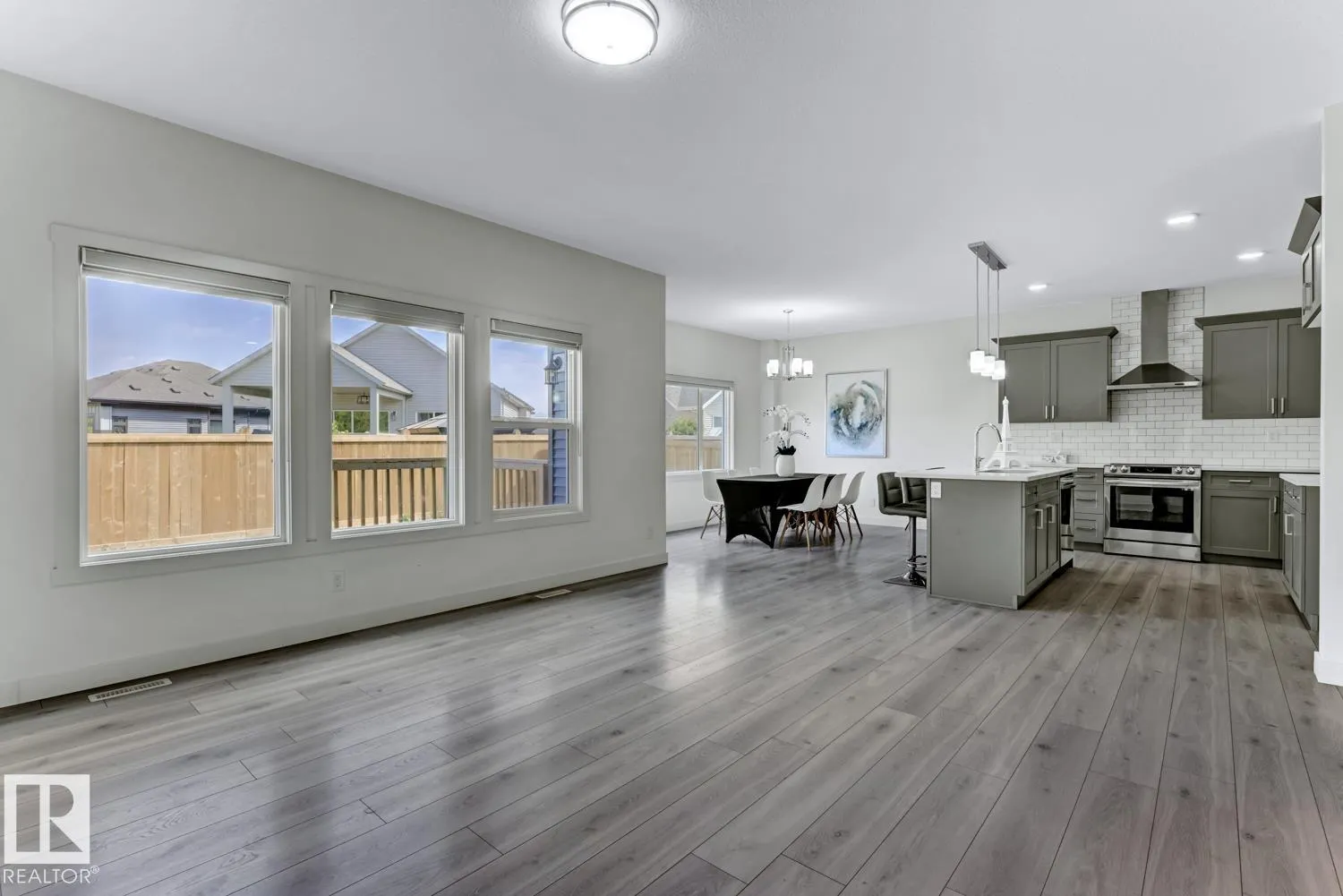 513 EAGLESON Wynd